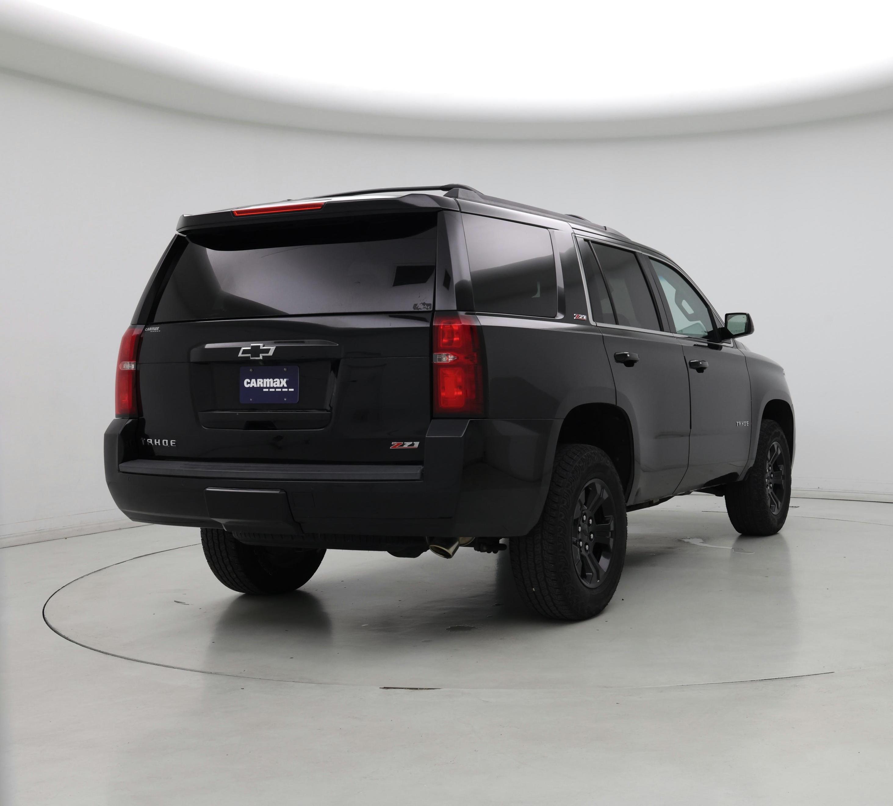 Thumbnail: 2019 Chevrolet Tahoe - 8