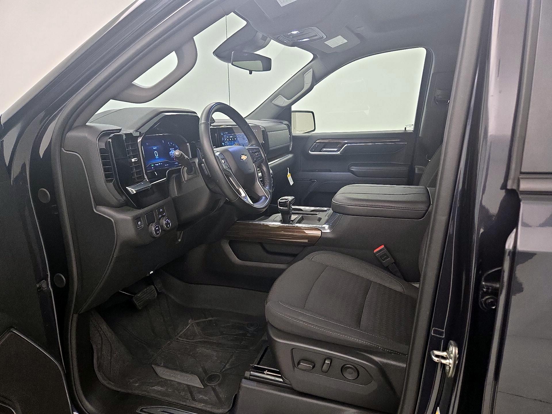 Thumbnail: 2024 Chevrolet Silverado 1500 - 11