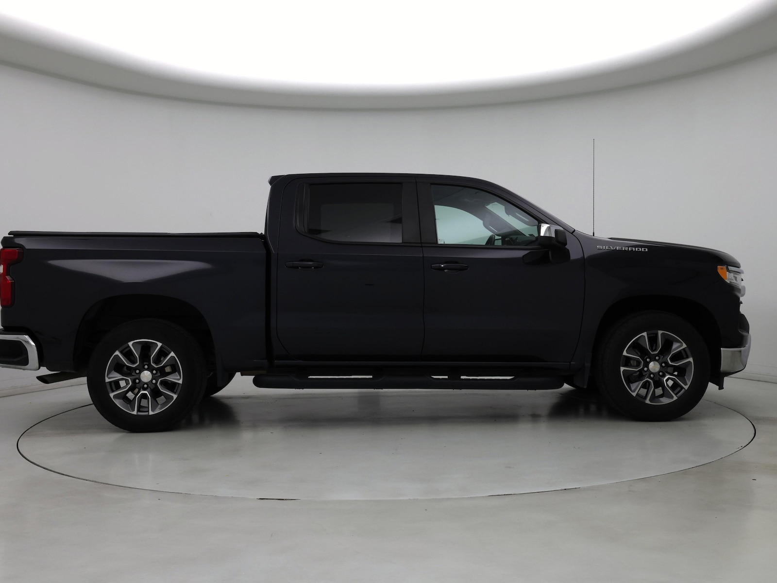 2024 Chevrolet Silverado 1500 LT - Photo 8