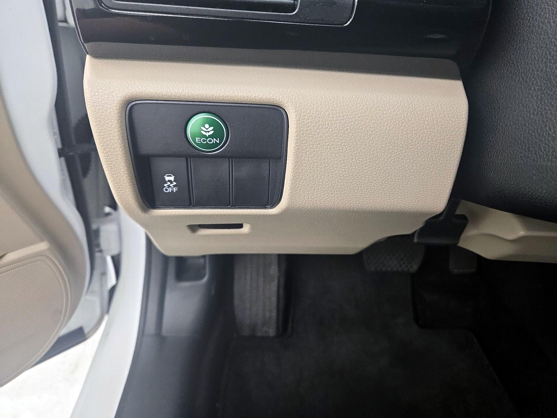 Thumbnail: 2017 Honda Accord - 13