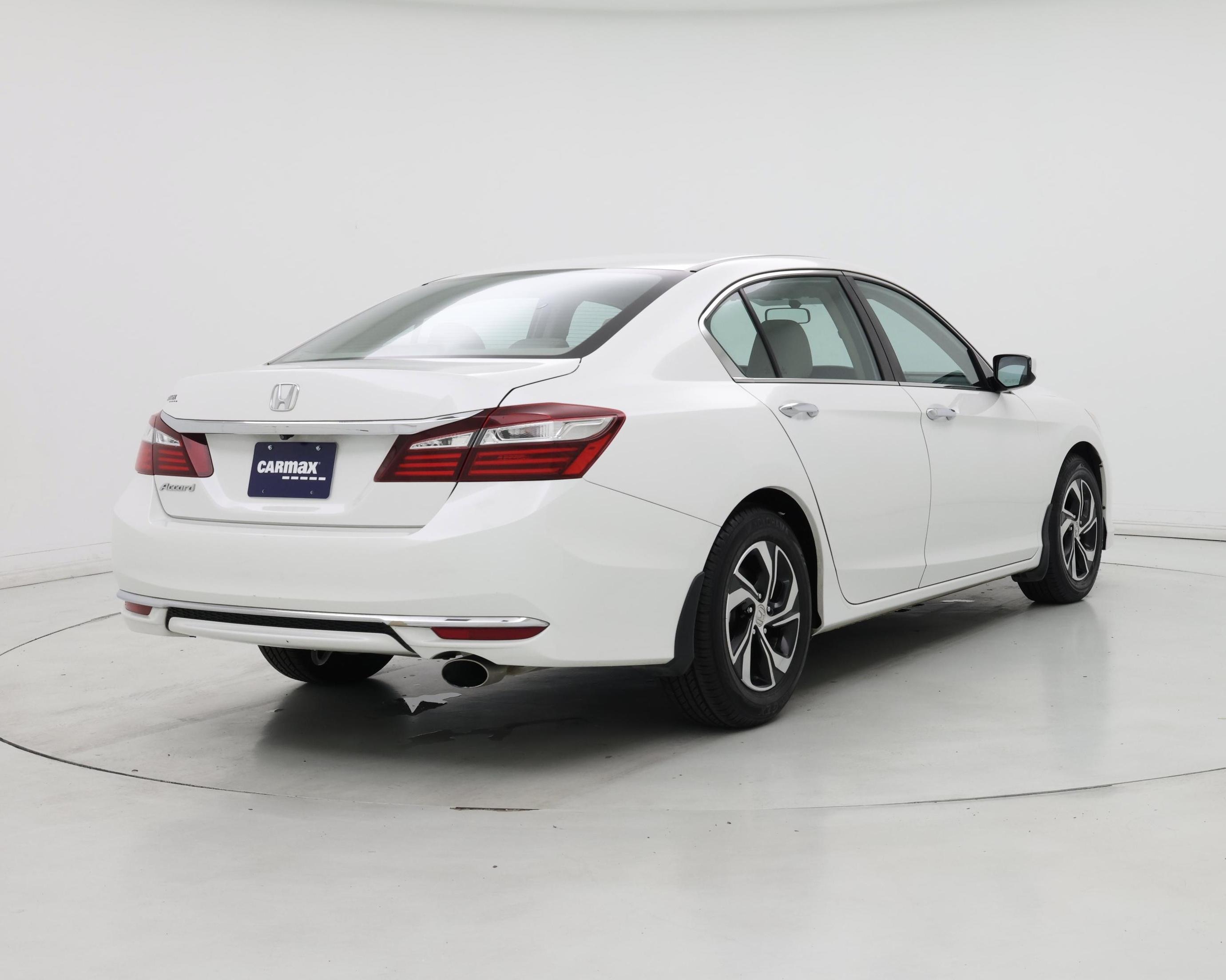 Thumbnail: 2017 Honda Accord - 8