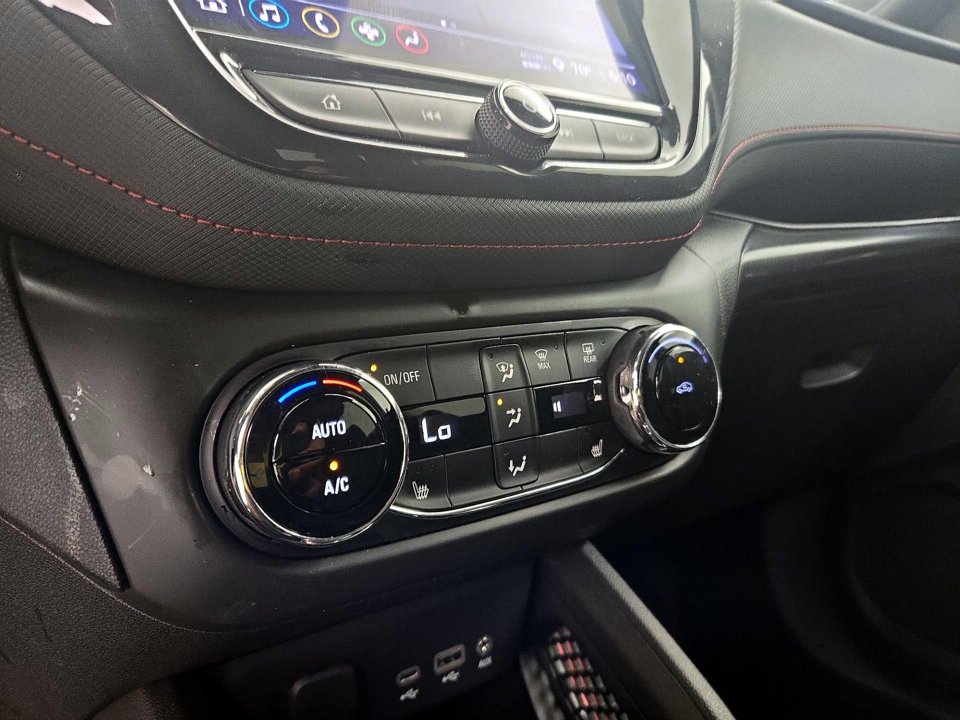 Thumbnail: 2022 Chevrolet TrailBlazer - 16