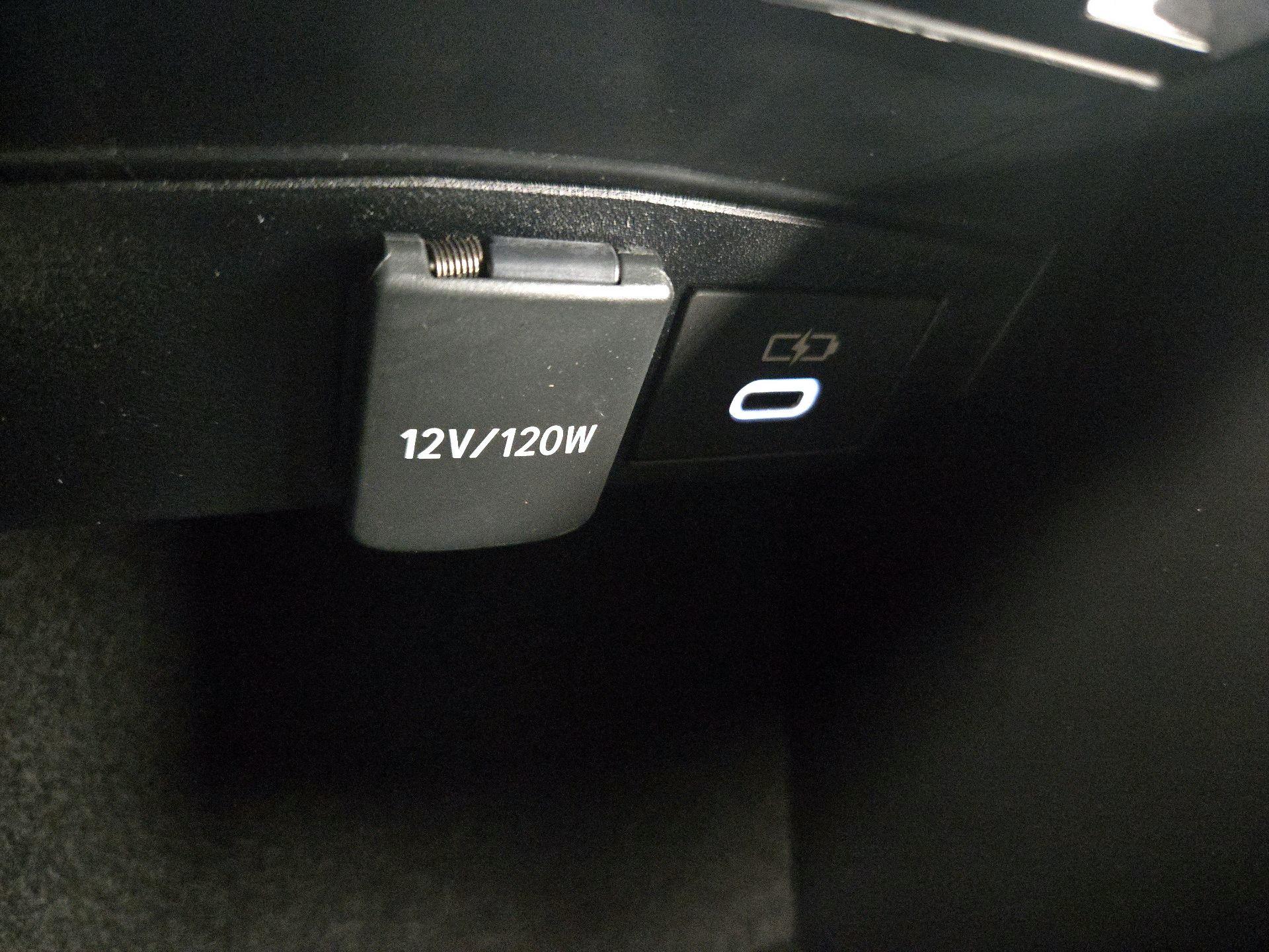 Thumbnail: 2023 Toyota Corolla - 19