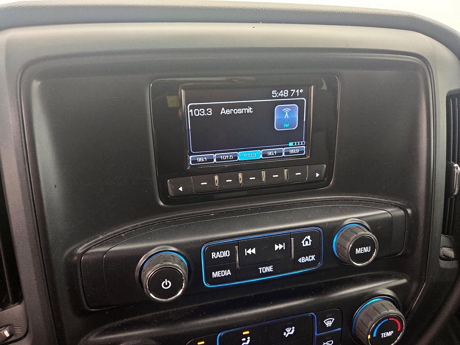 Thumbnail: 2015 Chevrolet Silverado 1500 - 14