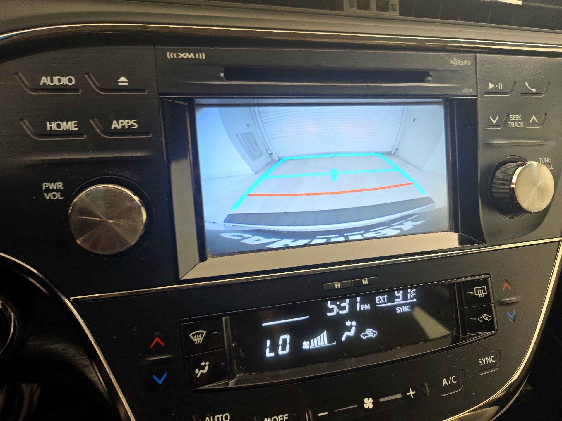 Thumbnail: 2016 Toyota Avalon - 14