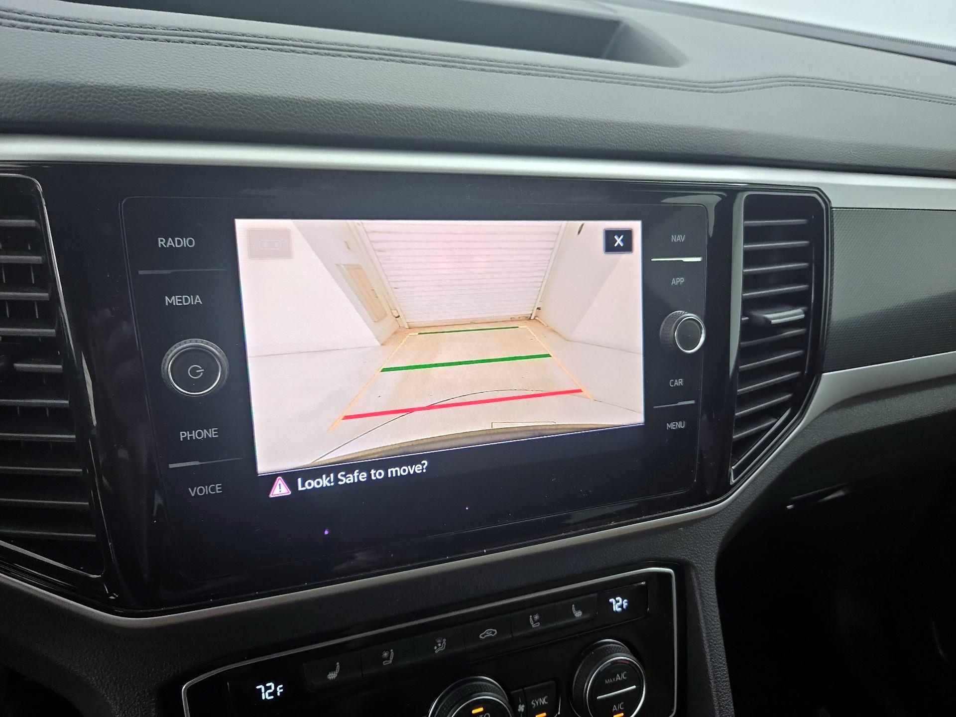 Thumbnail: 2023 Volkswagen Atlas - 14