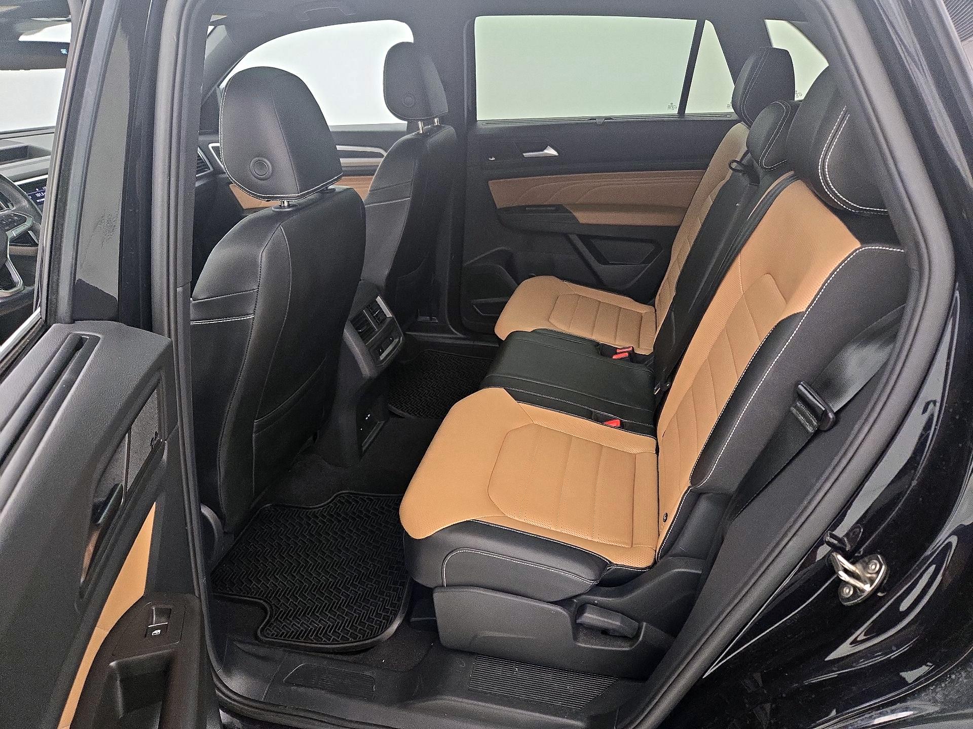 Thumbnail: 2023 Volkswagen Atlas - 20