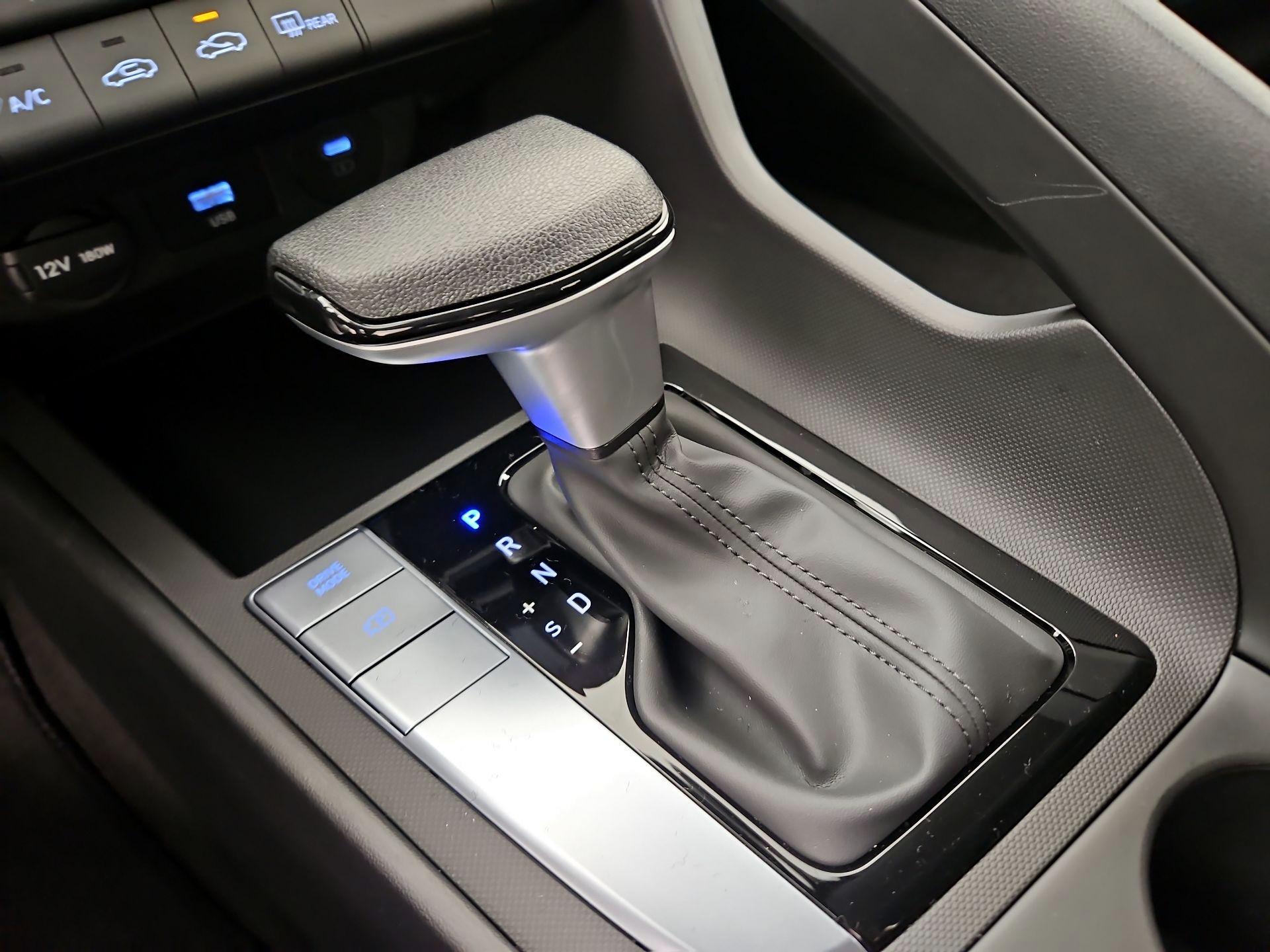 Thumbnail: 2026 Hyundai Elantra - 17