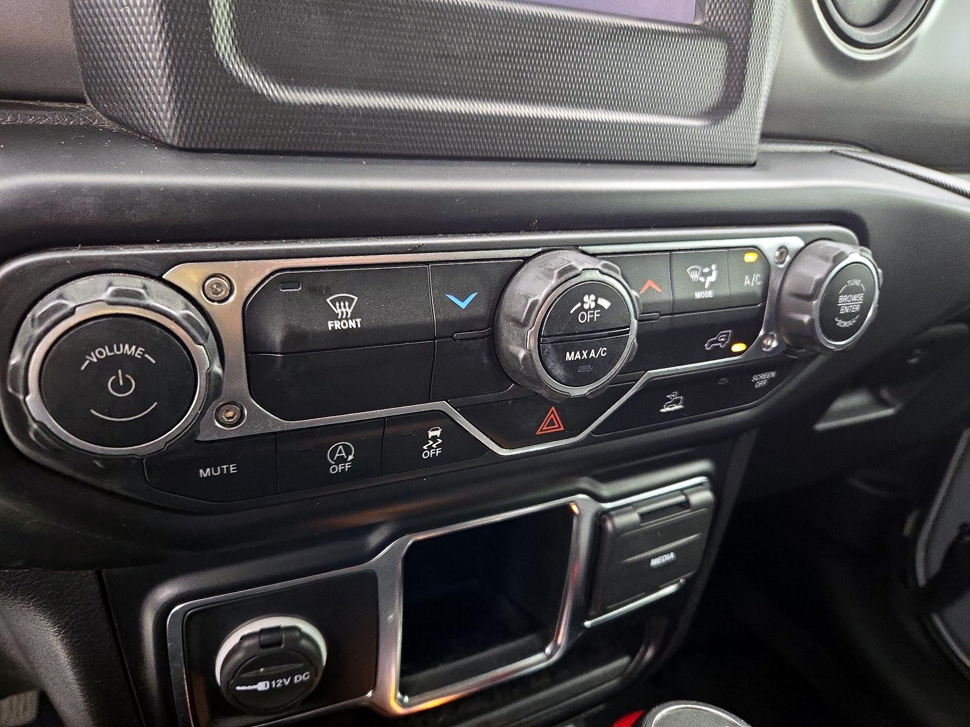 Thumbnail: 2022 Jeep Gladiator - 16