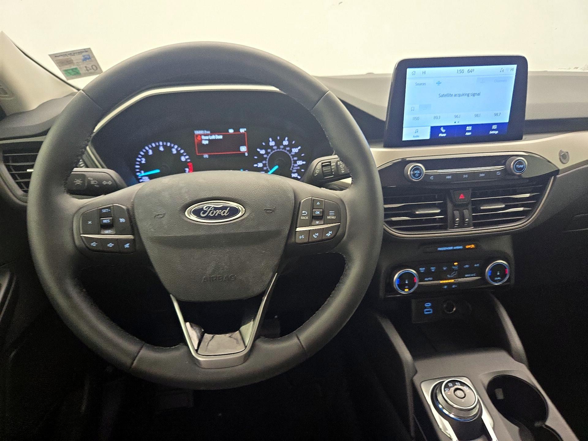 Thumbnail: 2022 Ford Escape - 10