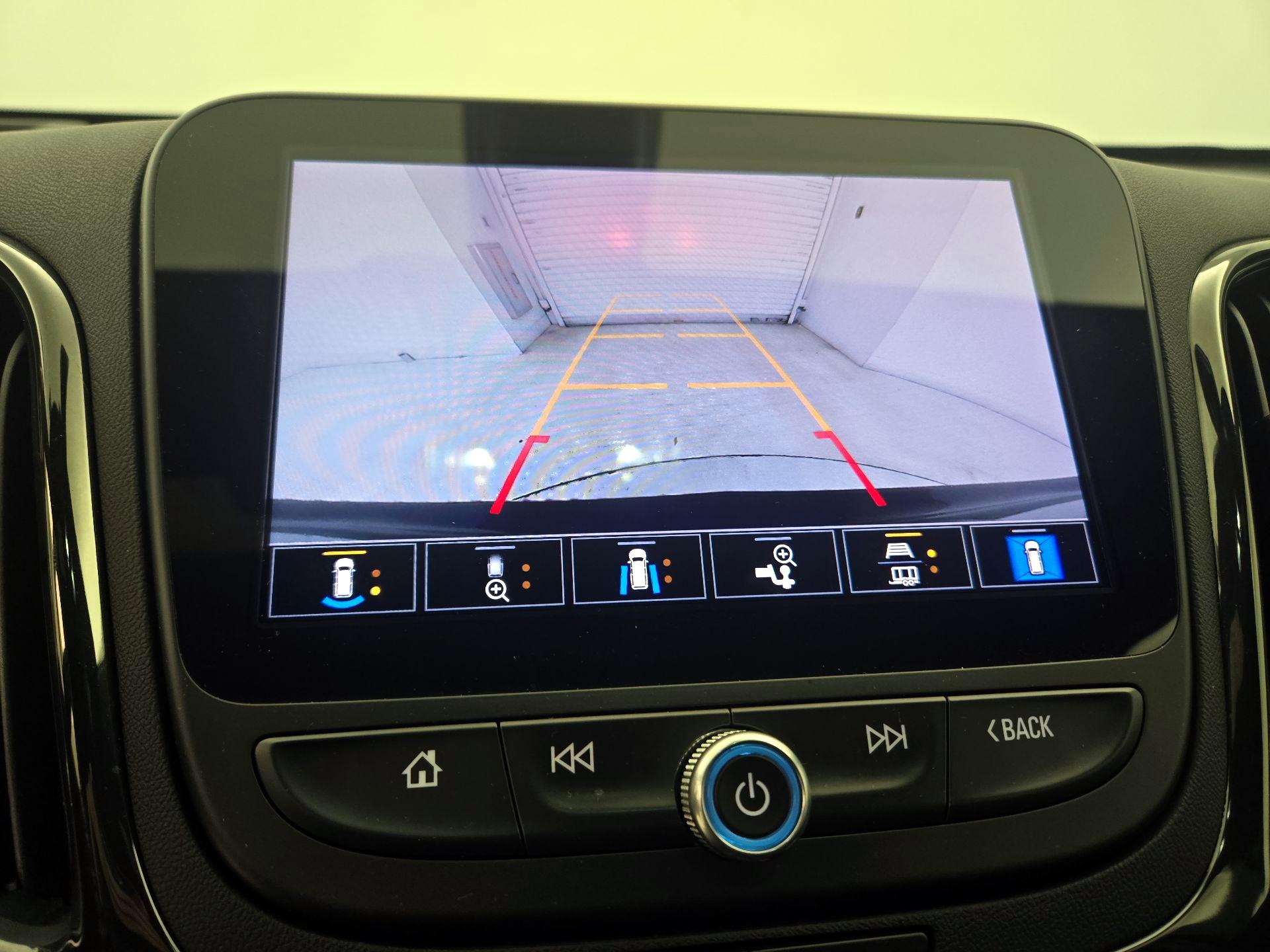 Thumbnail: 2022 Chevrolet Equinox - 15