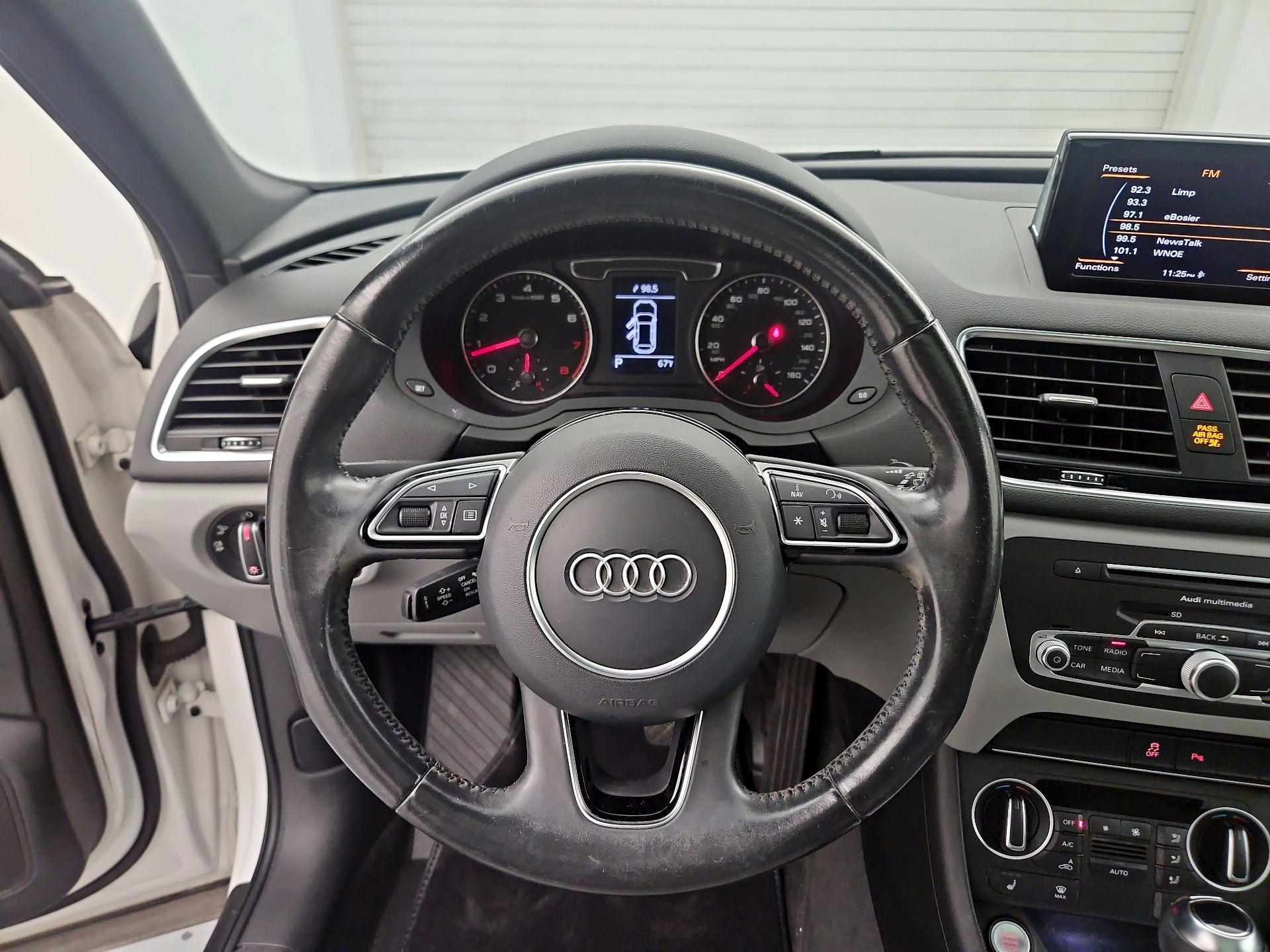 Thumbnail: 2016 Audi Q3 - 10