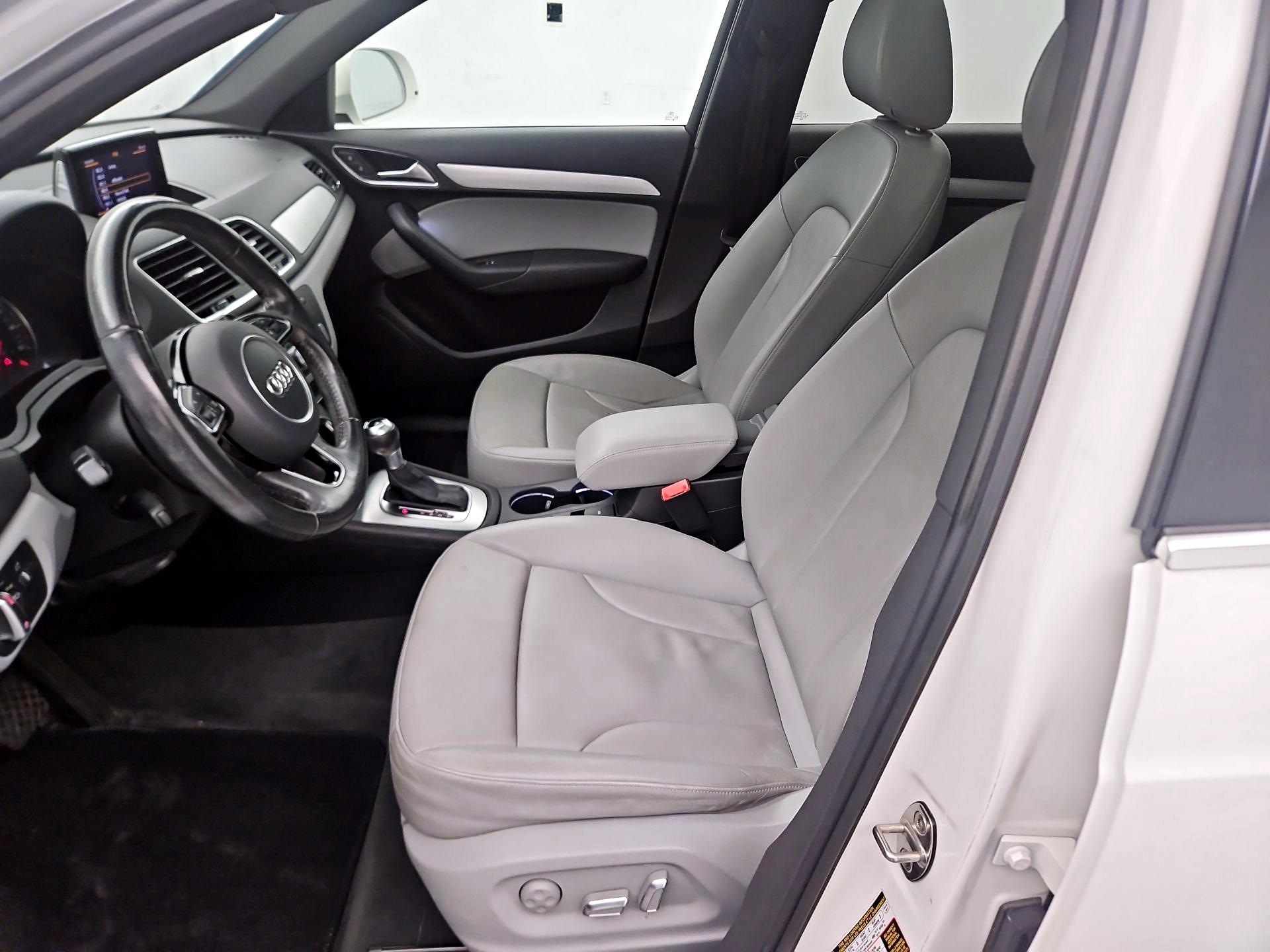 Thumbnail: 2016 Audi Q3 - 11