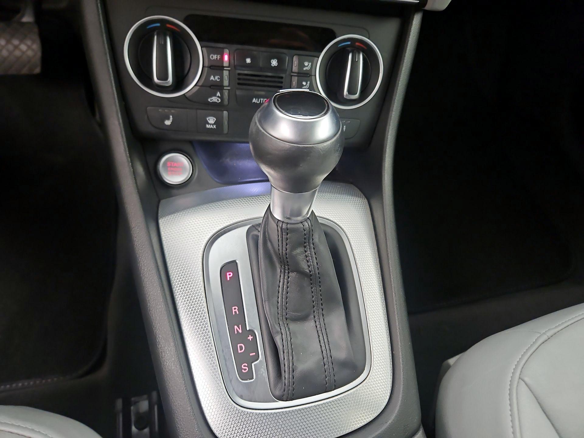 Thumbnail: 2016 Audi Q3 - 16