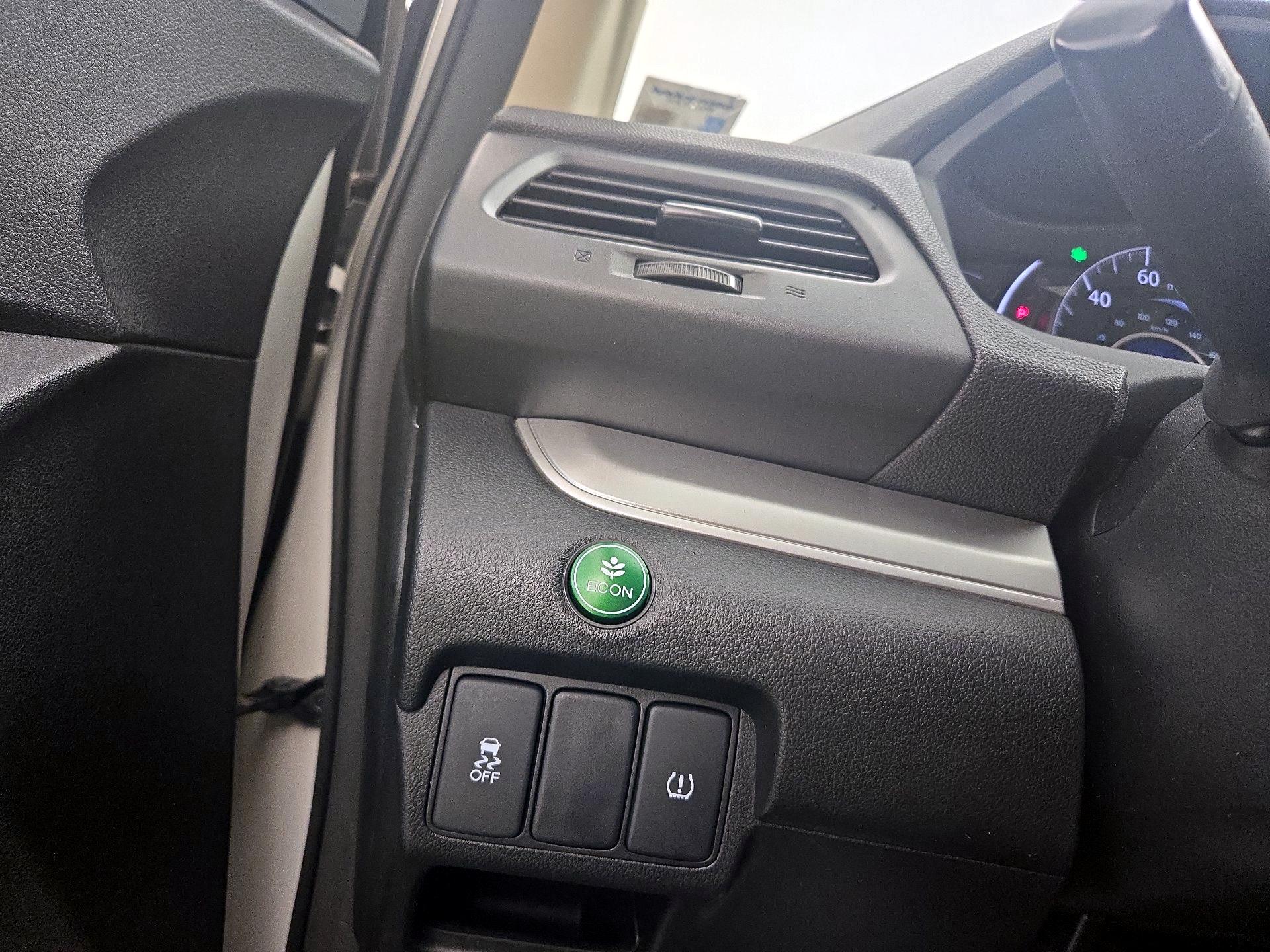 Thumbnail: 2016 Honda CR-V - 13