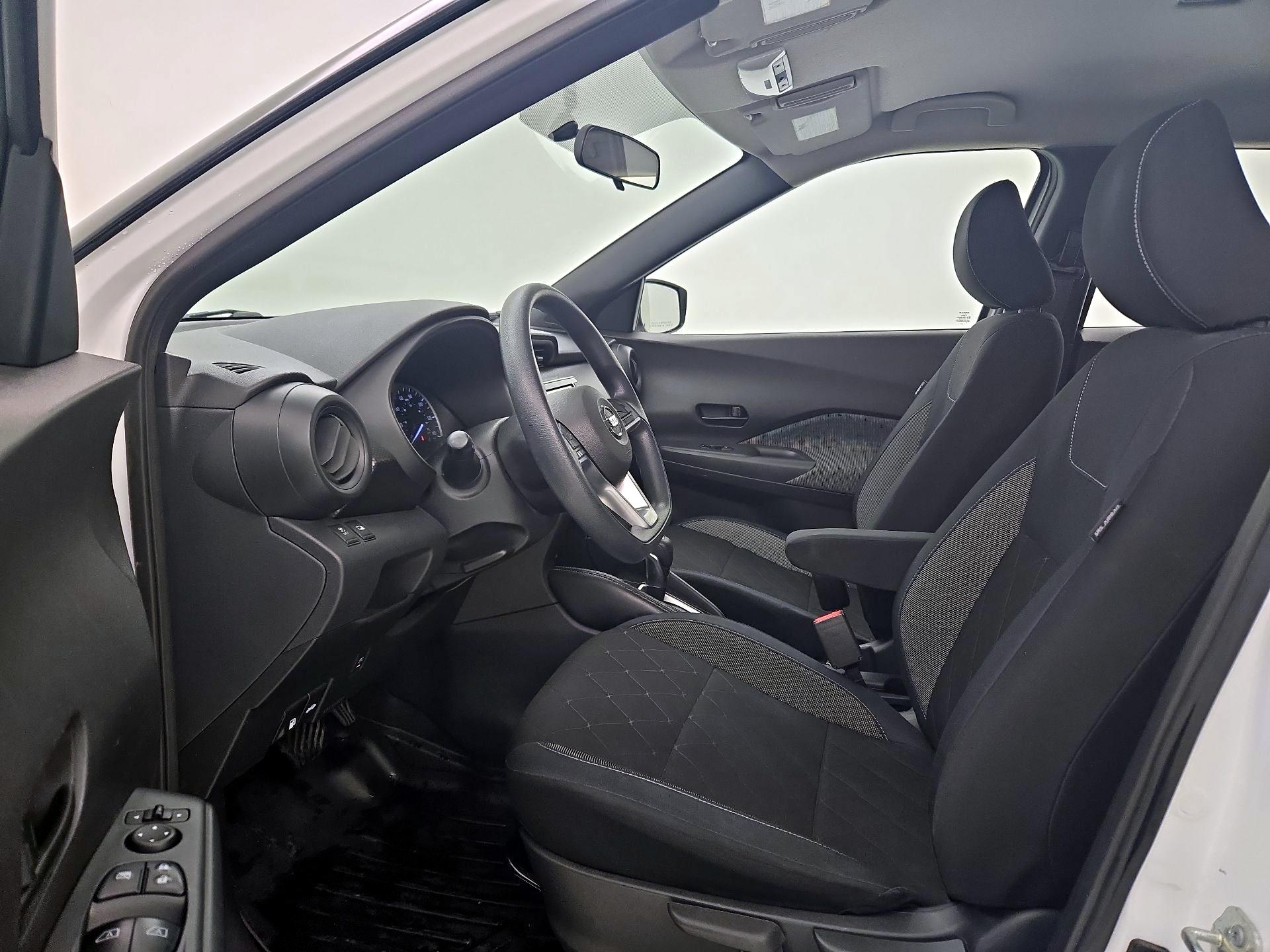 Thumbnail: 2019 Nissan Kicks - 11