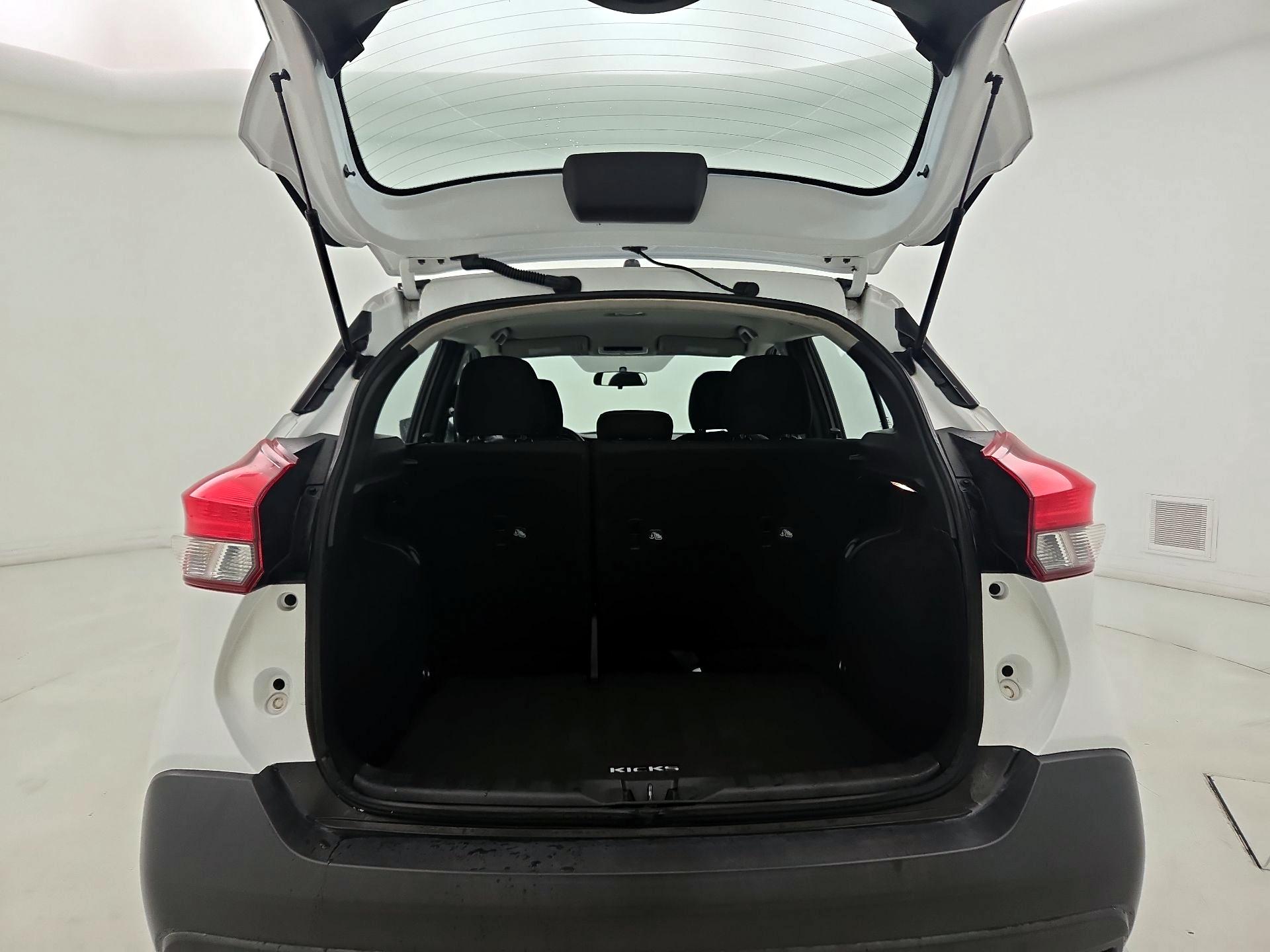 Thumbnail: 2019 Nissan Kicks - 20