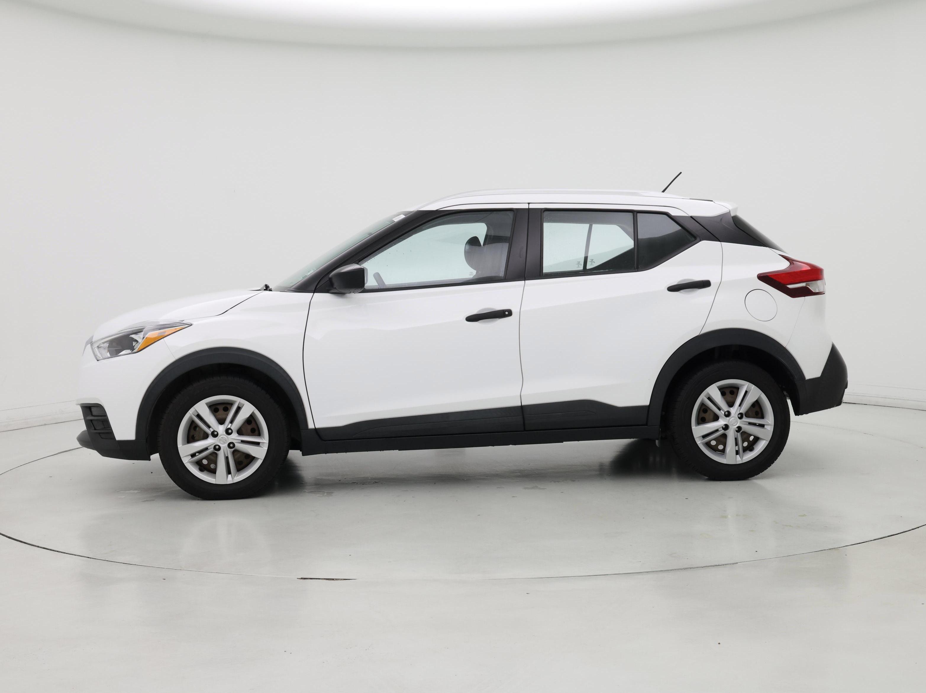 Thumbnail: 2019 Nissan Kicks - 3