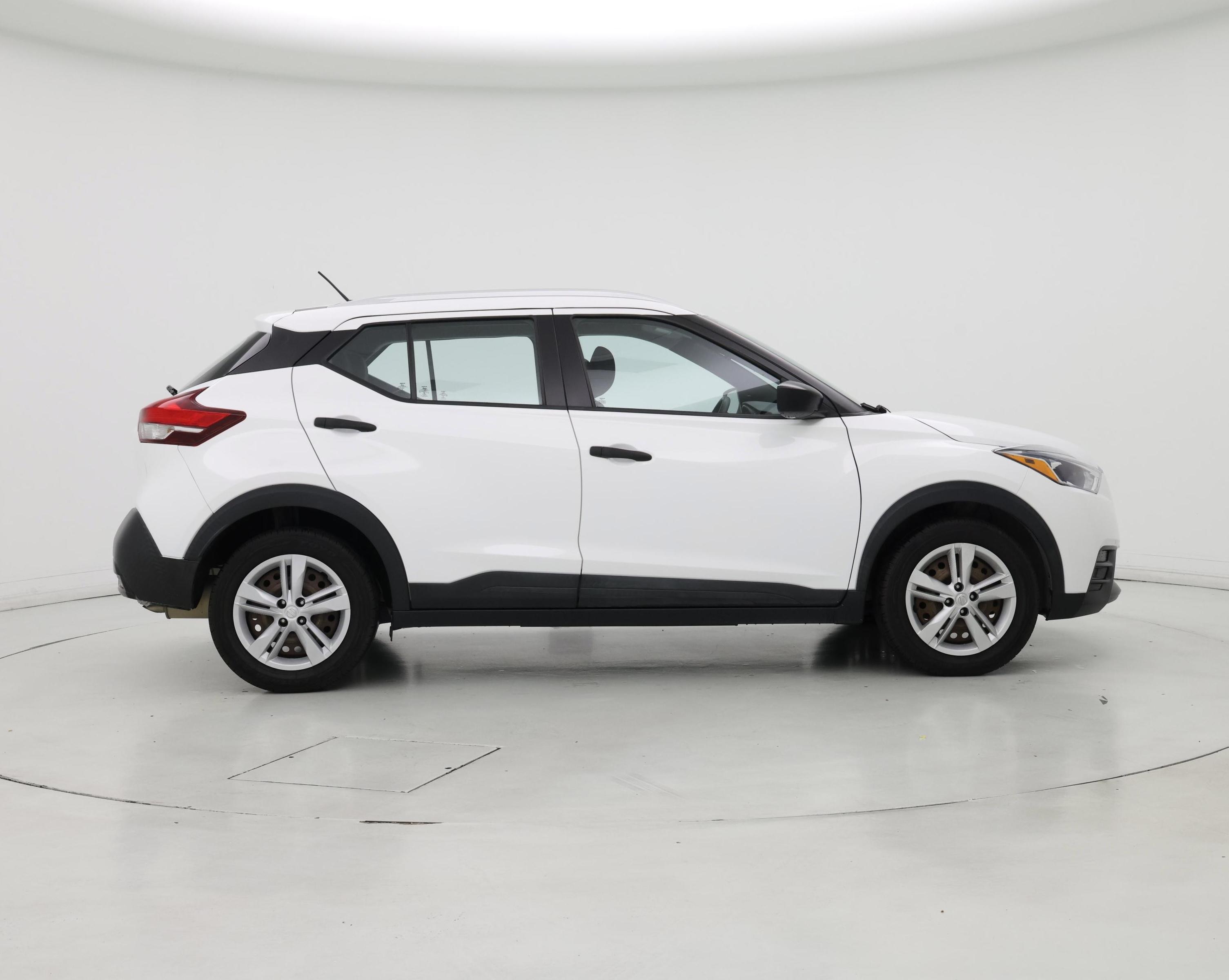 Thumbnail: 2019 Nissan Kicks - 7