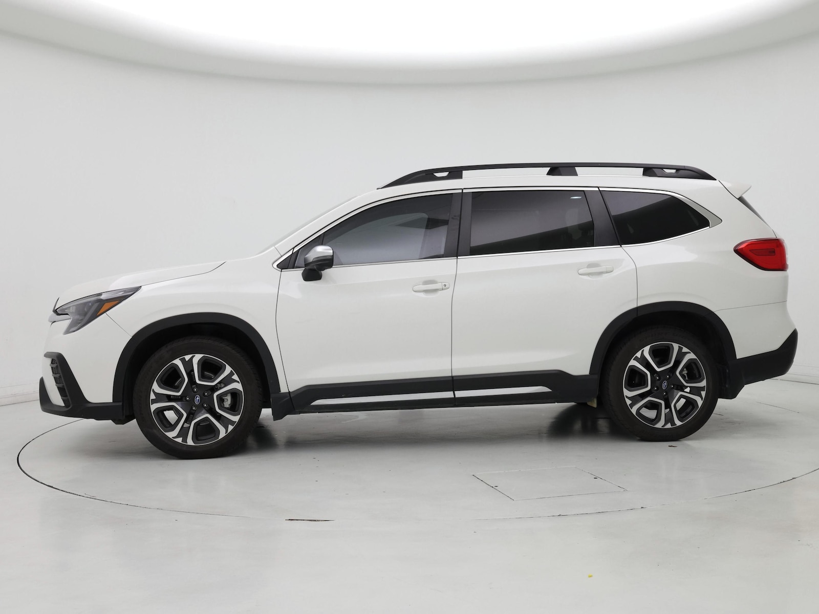 2023 Subaru Ascent Limited - Photo 4