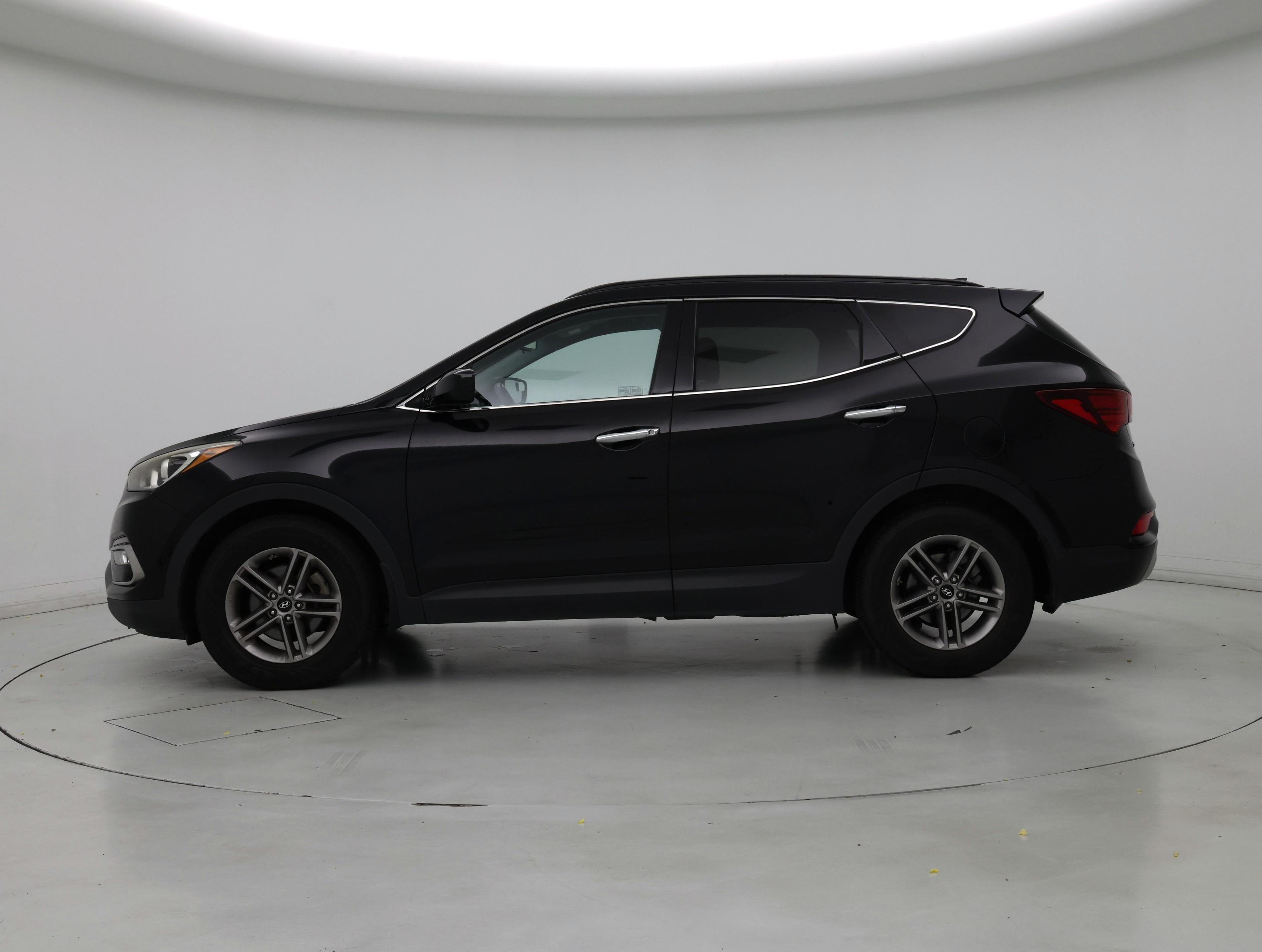 Thumbnail: 2017 Hyundai Santa Fe - 3