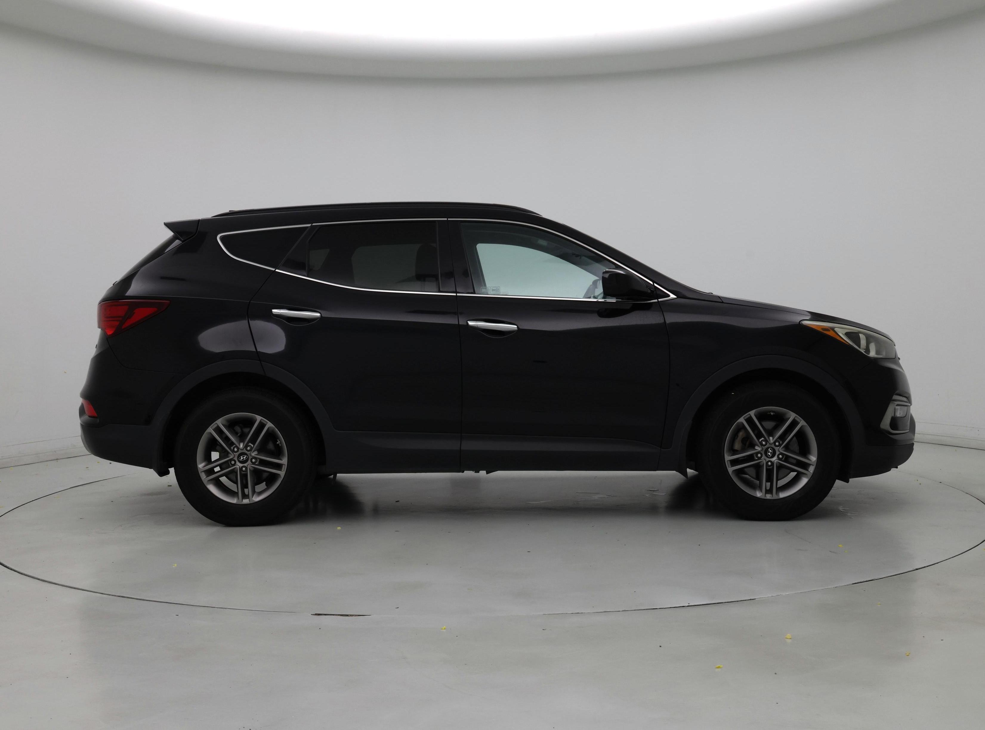 Thumbnail: 2017 Hyundai Santa Fe - 7
