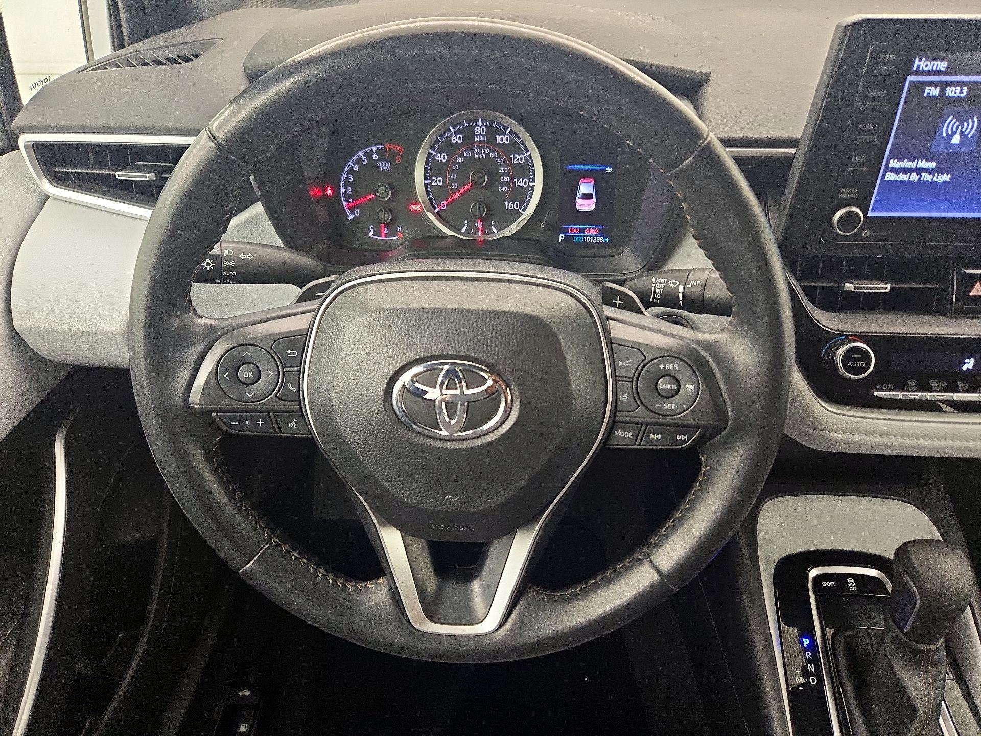 Thumbnail: 2022 Toyota Corolla - 10