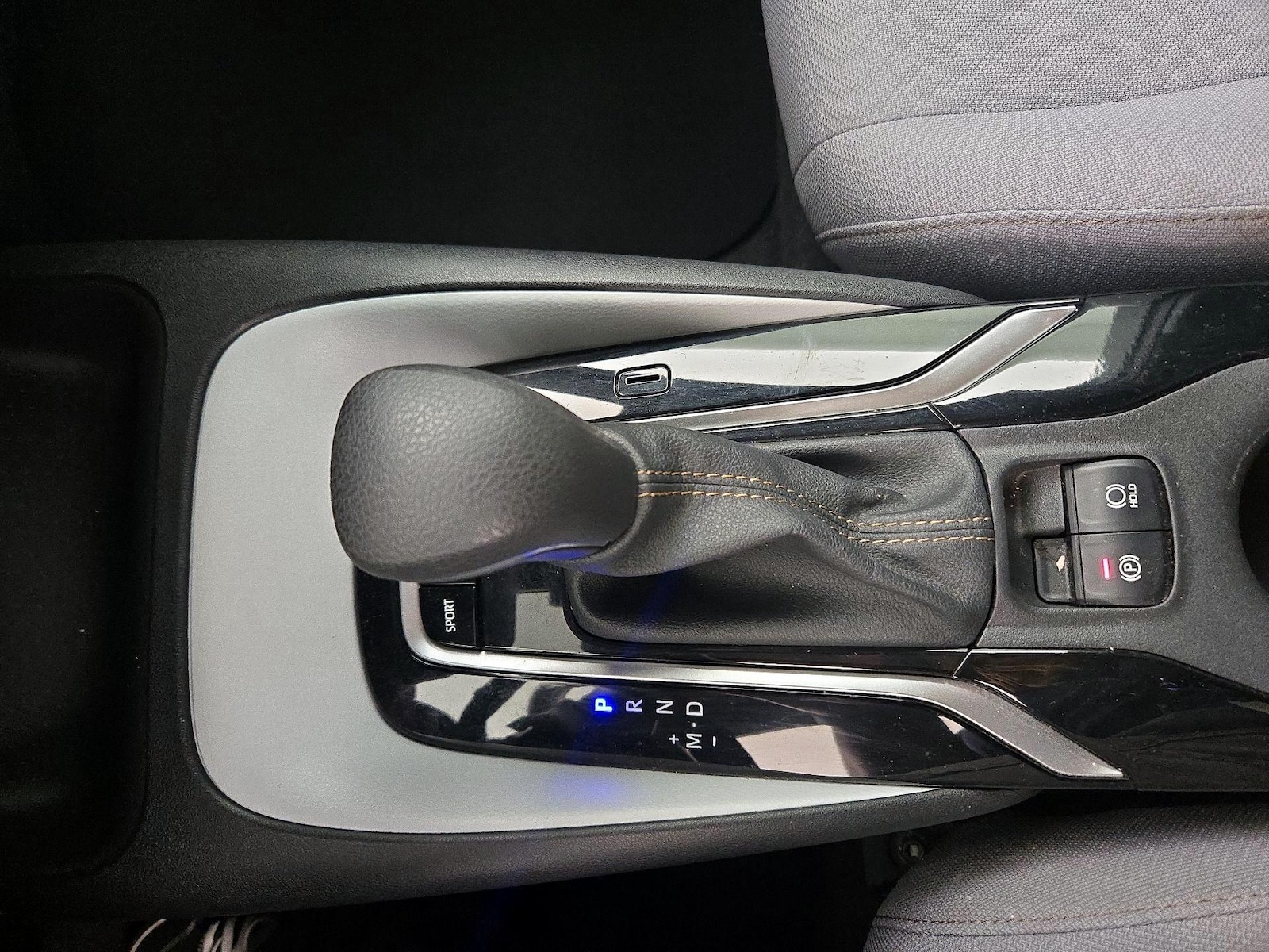 2022 Toyota Corolla SE - Photo 18
