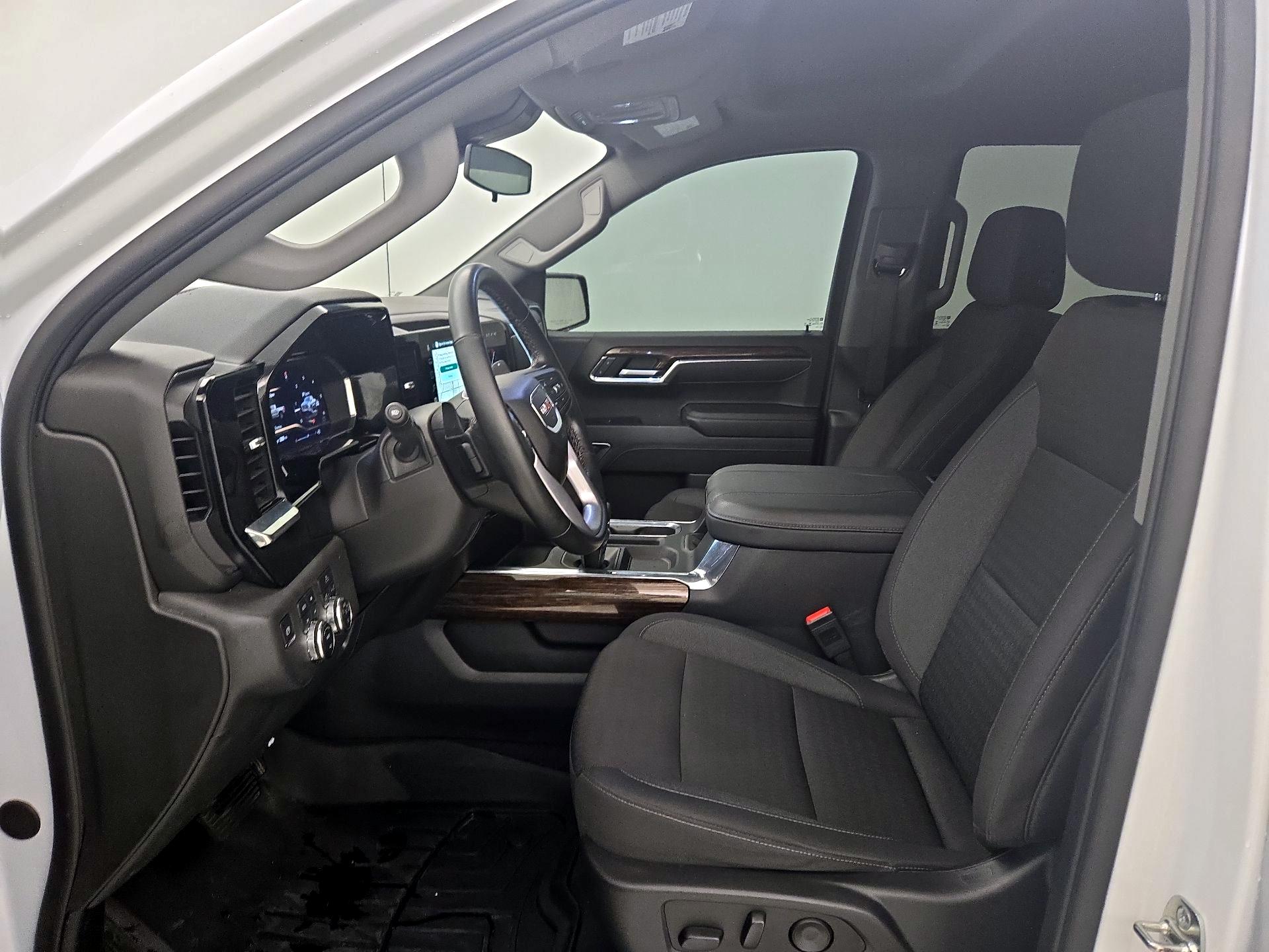Thumbnail: 2025 GMC Sierra 1500 - 11
