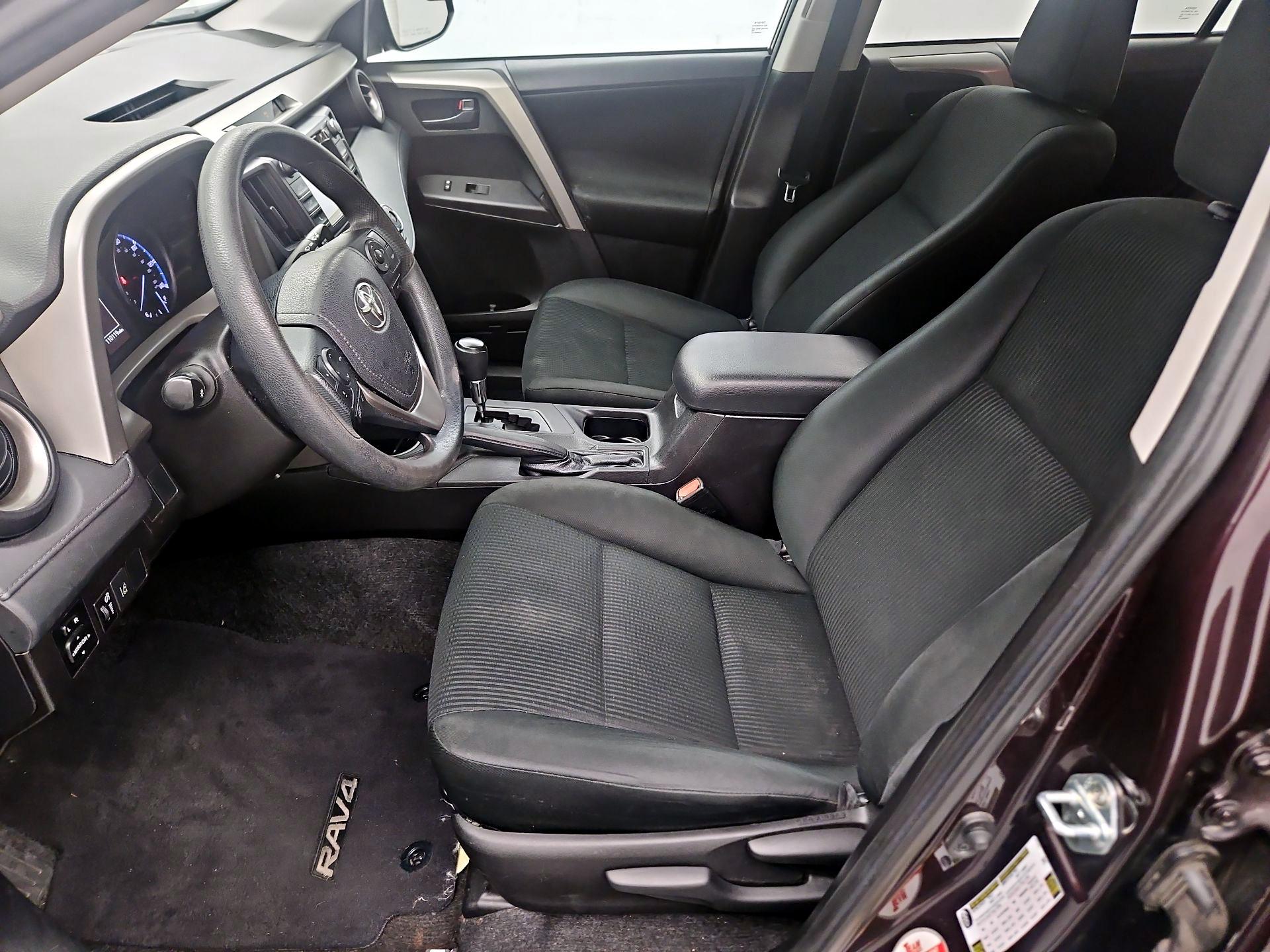 Thumbnail: 2018 Toyota RAV4 - 11