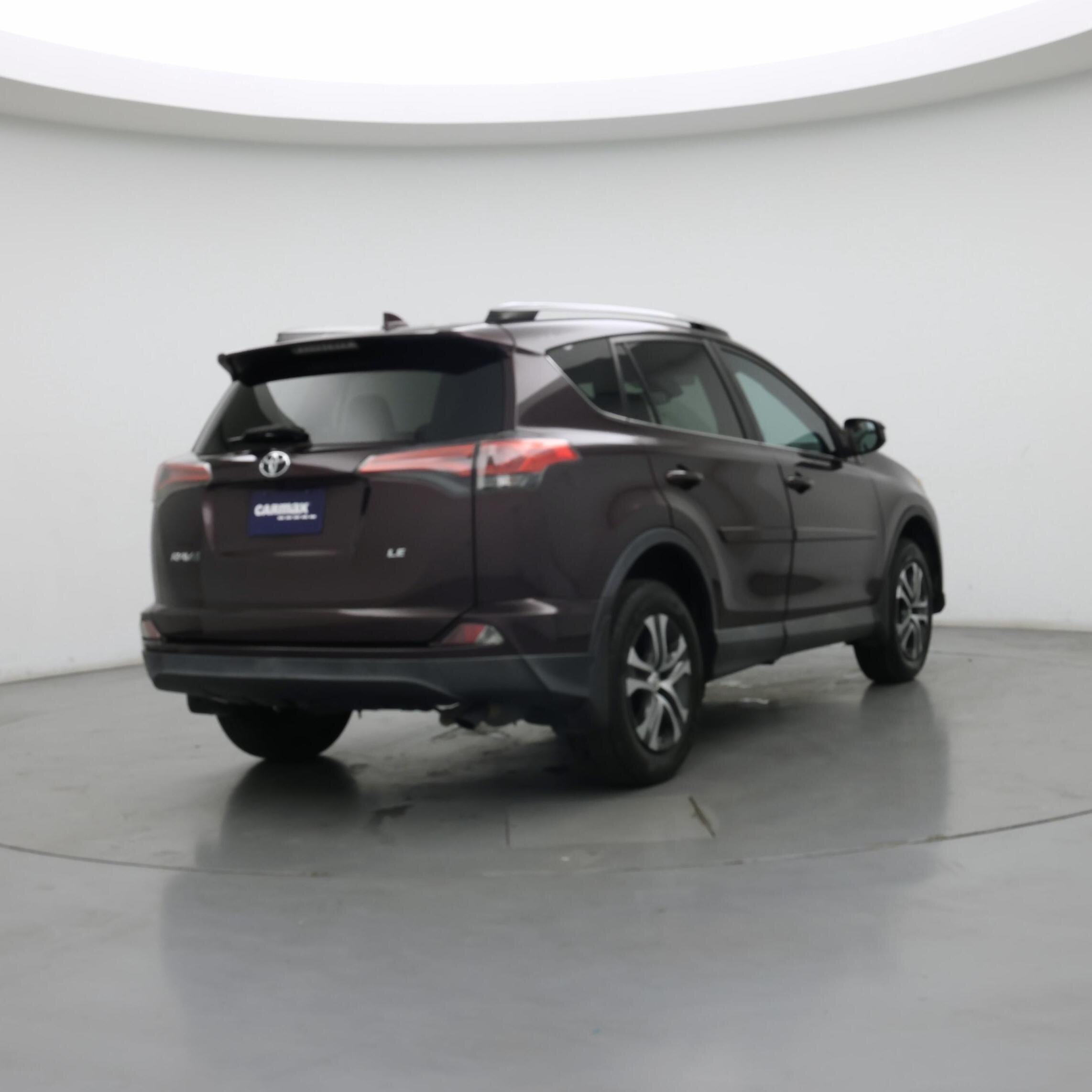 Thumbnail: 2018 Toyota RAV4 - 8