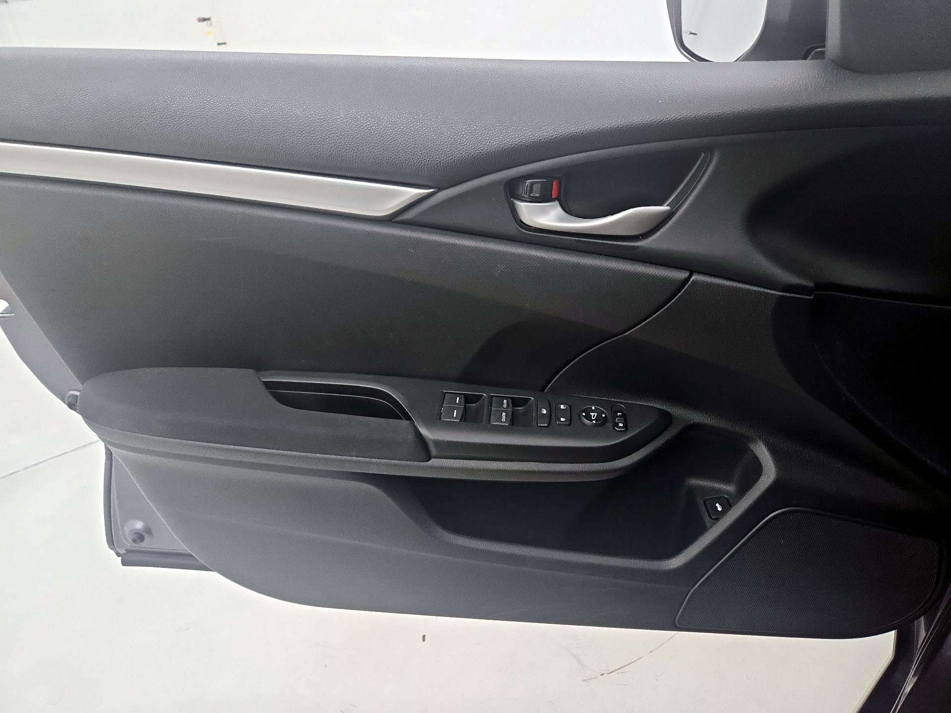 Thumbnail: 2020 Honda Civic - 12