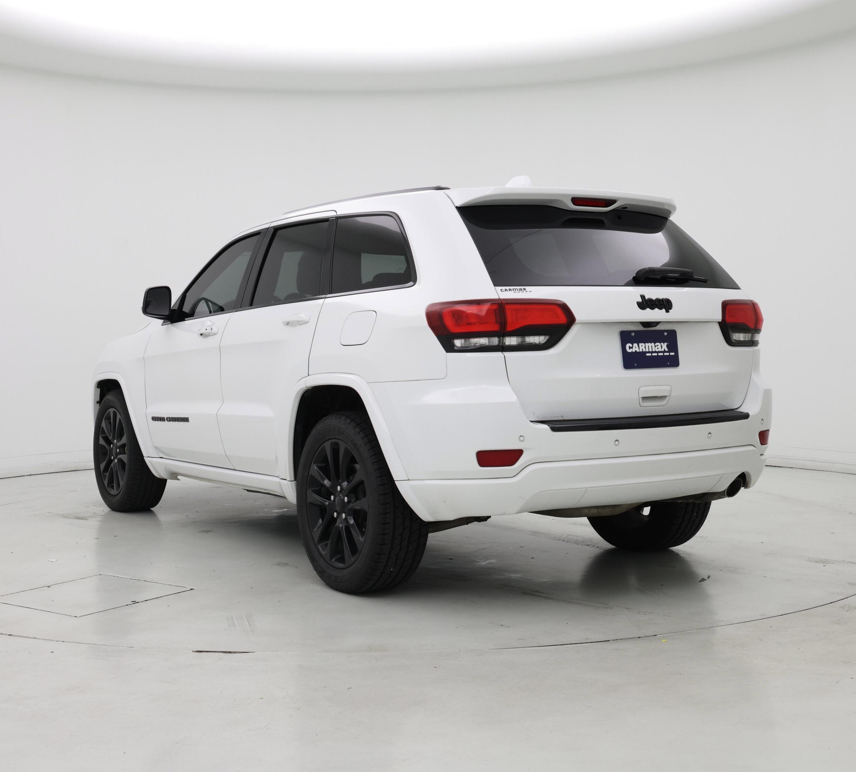 Thumbnail: 2018 Jeep Grand Cherokee - 2