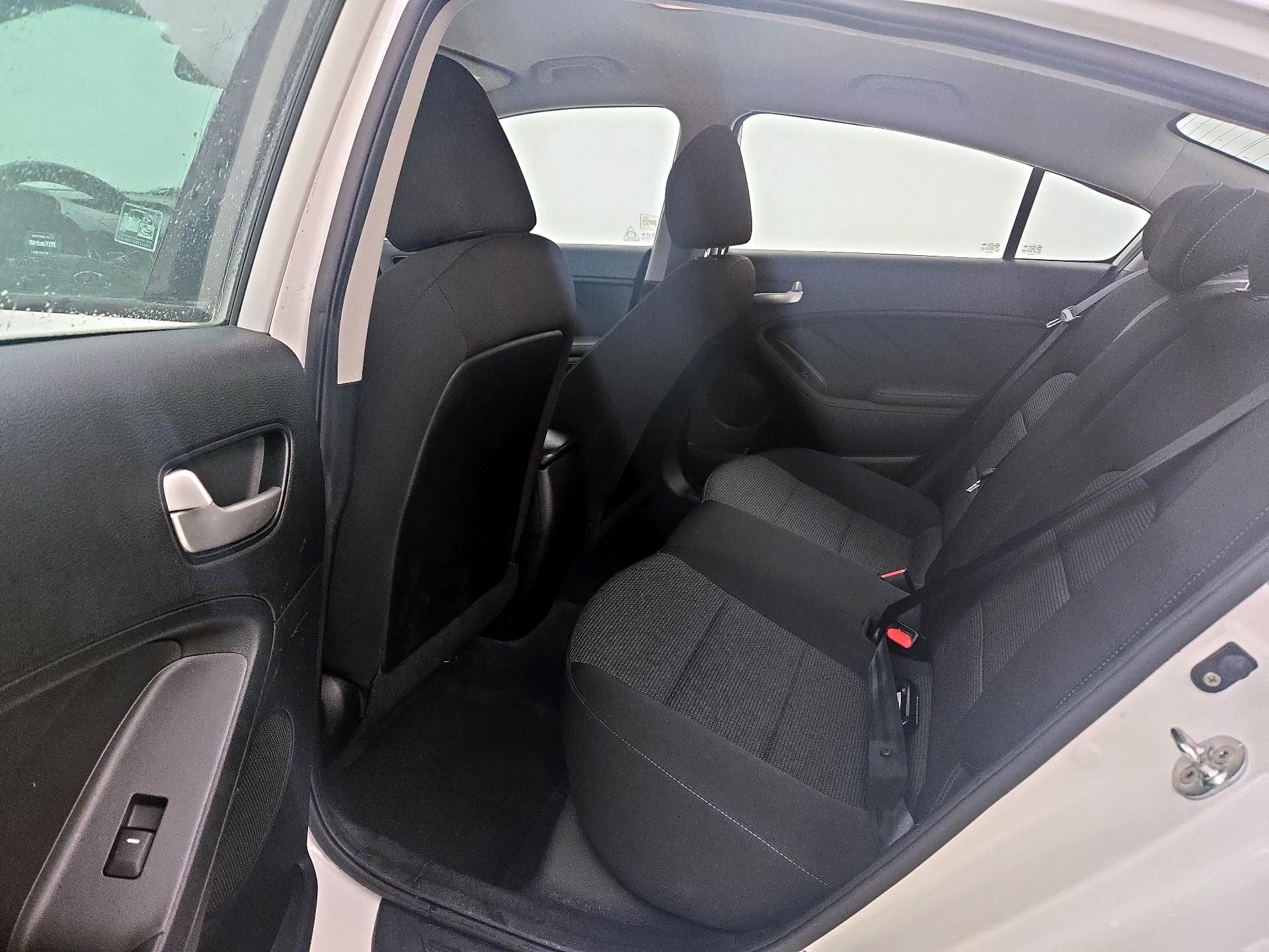 Thumbnail: 2018 Kia Forte - 19