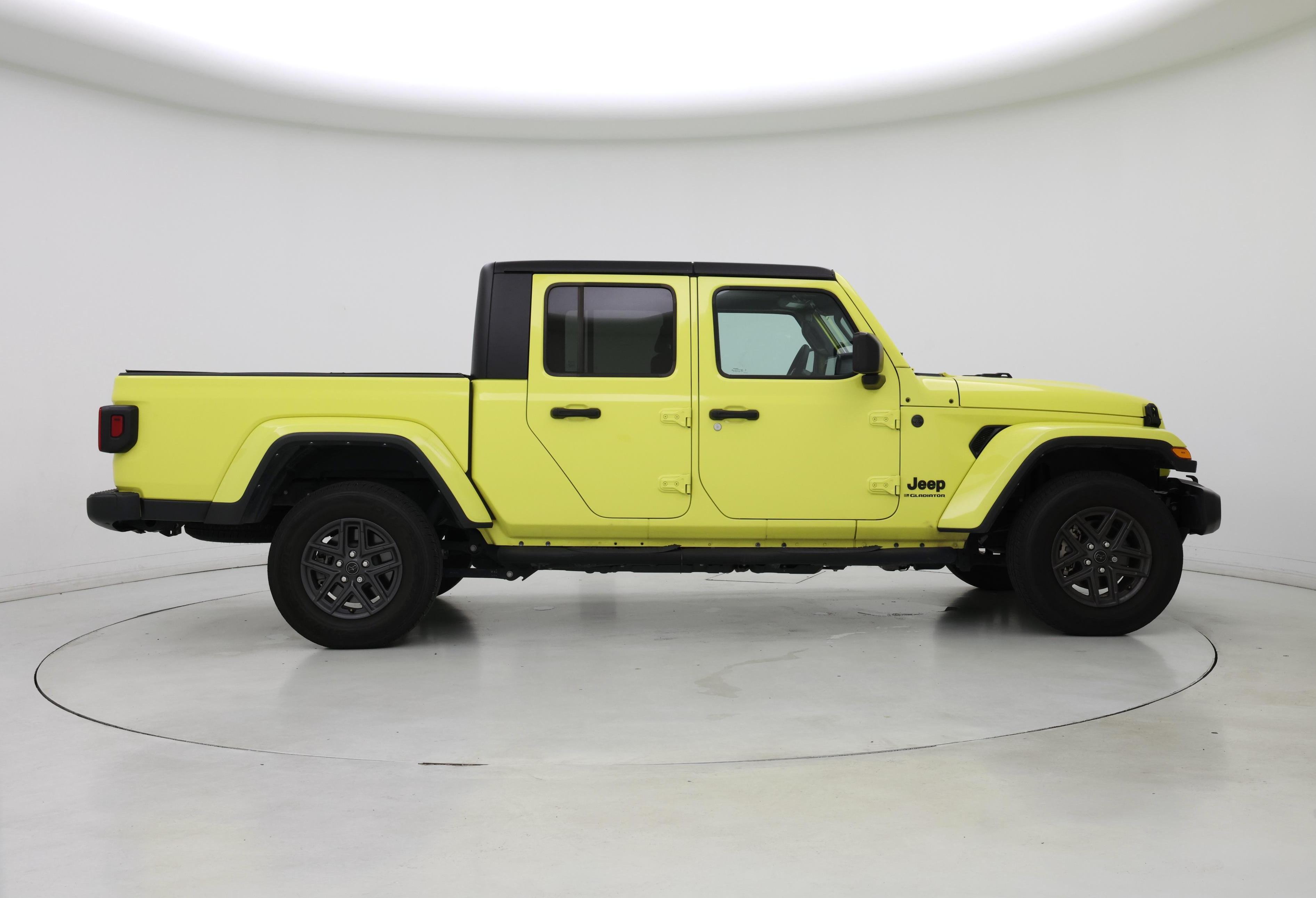 Thumbnail: 2024 Jeep Gladiator - 7