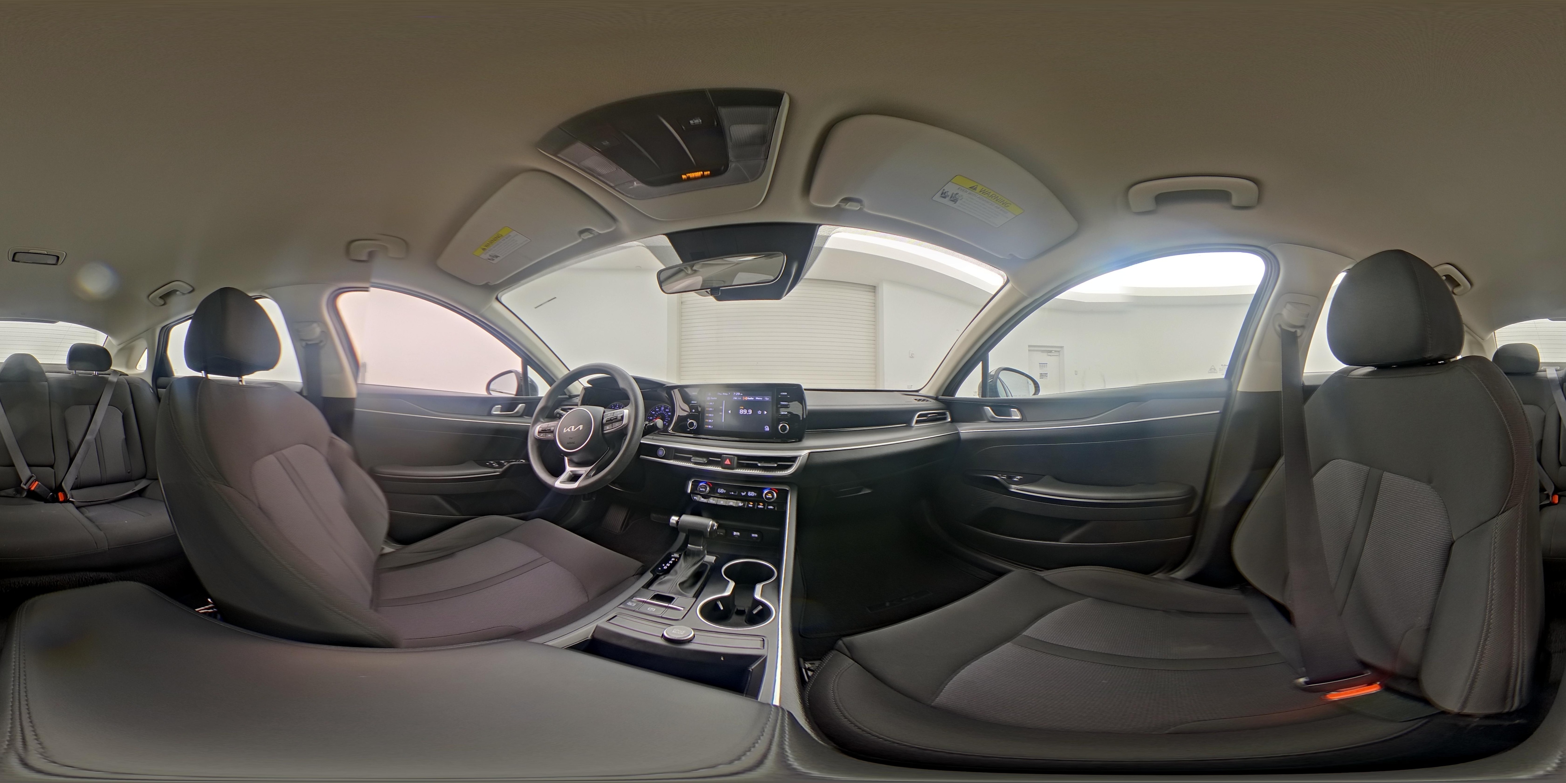 2023 Kia K5 LXS - Photo 24