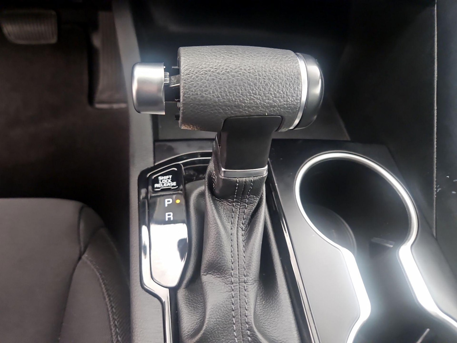 2023 Kia K5 LXS - Photo 18