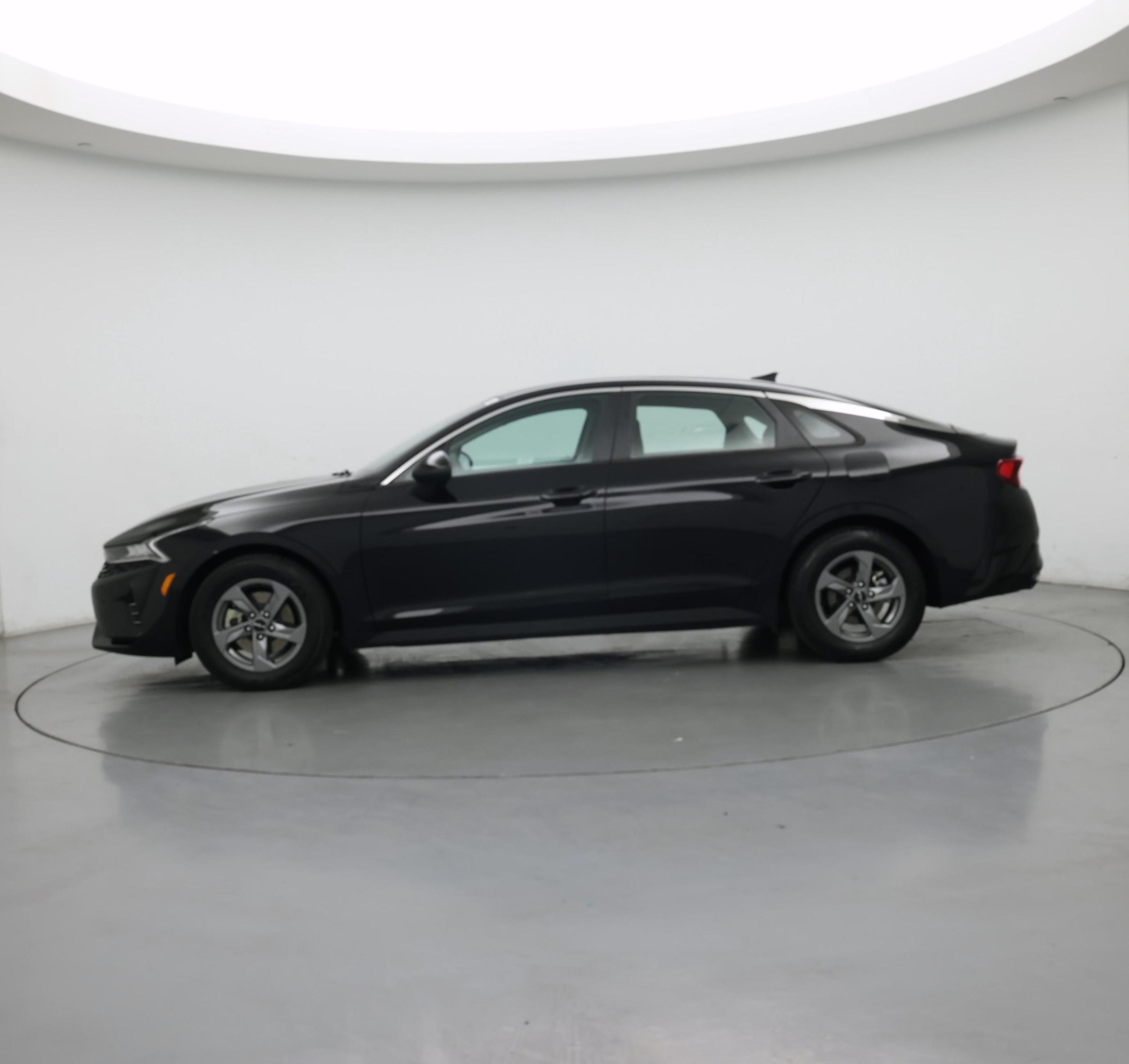 Thumbnail: 2023 Kia K5 - 3