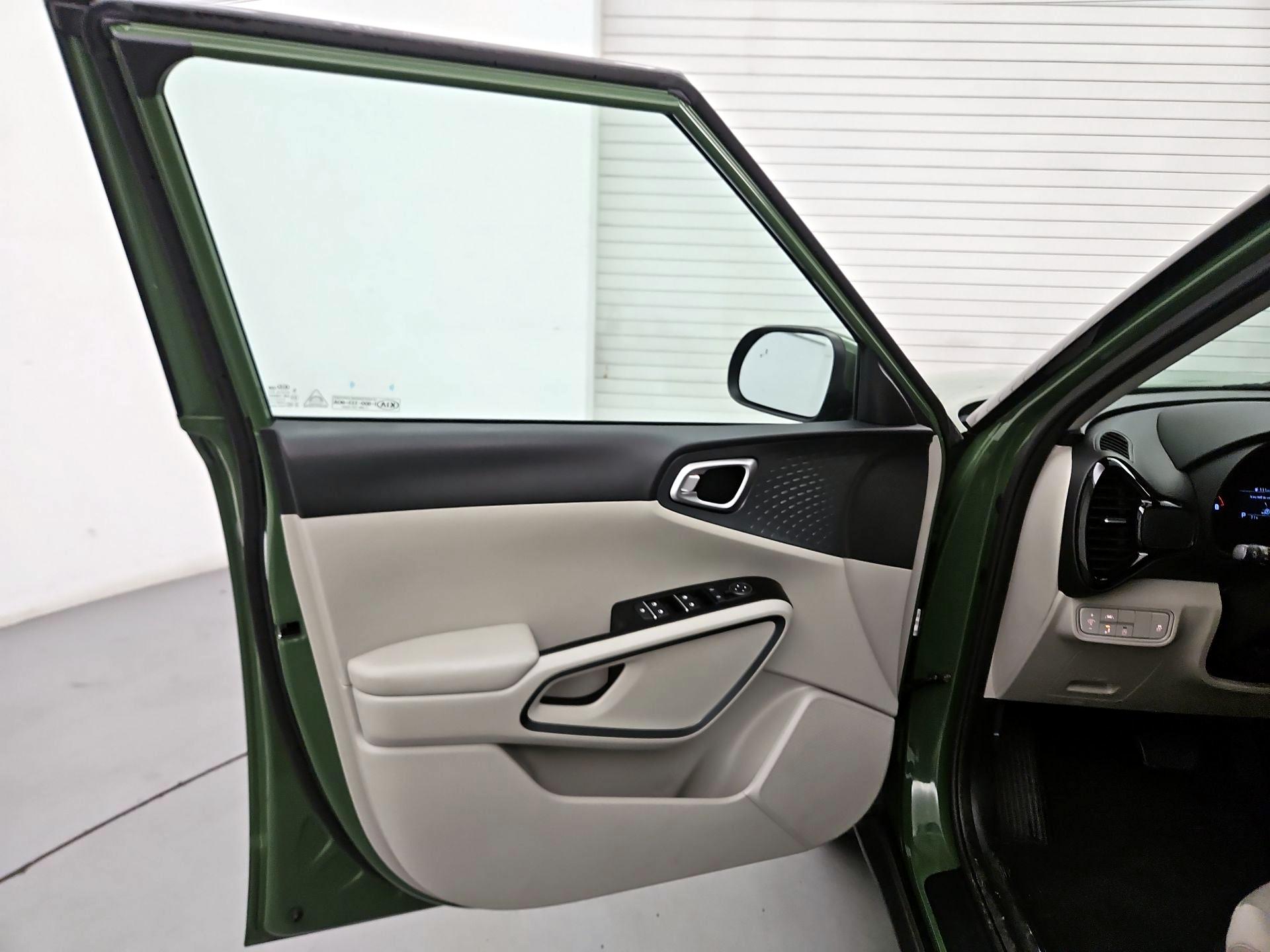 Thumbnail: 2021 Kia Soul - 12