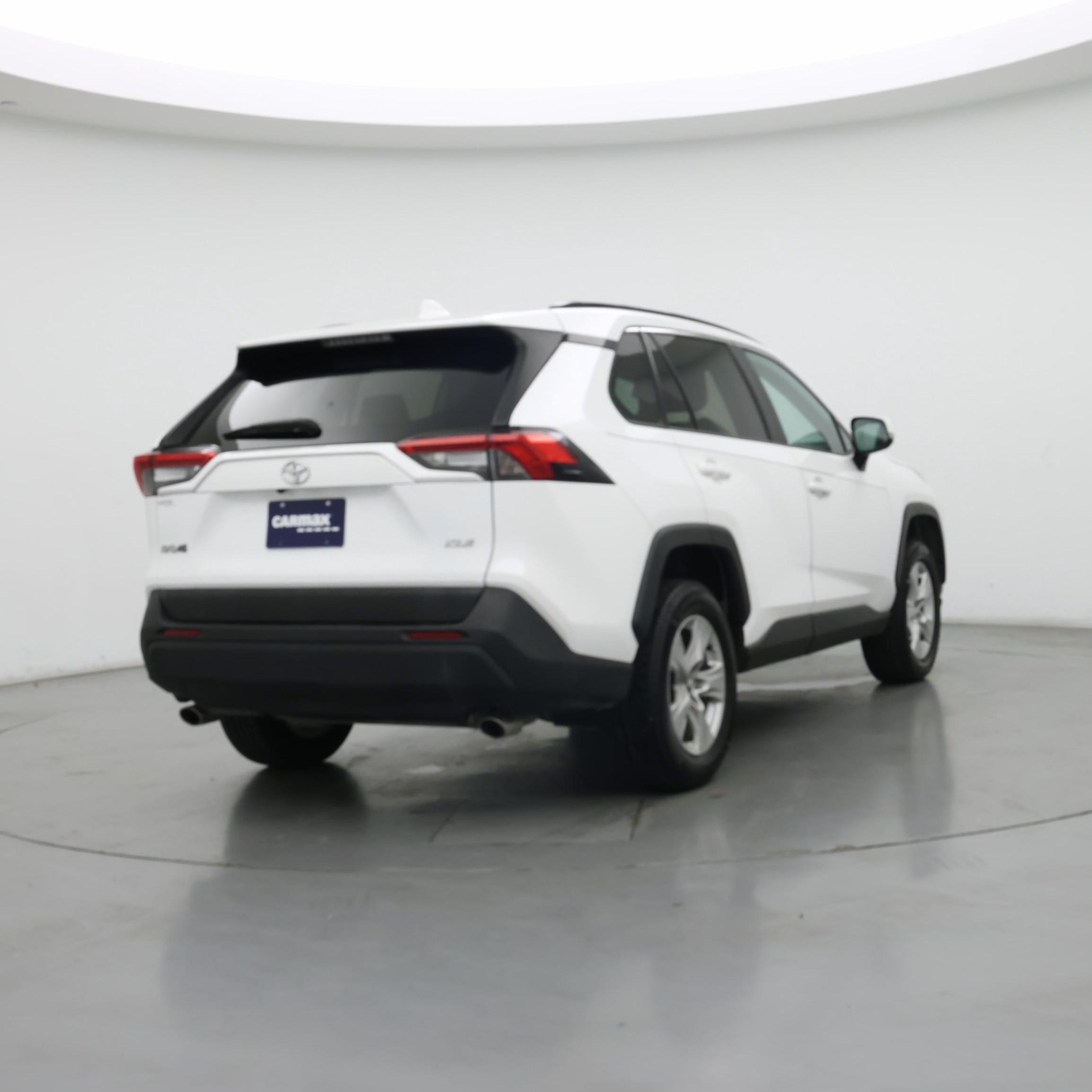 Thumbnail: 2020 Toyota RAV4 - 8