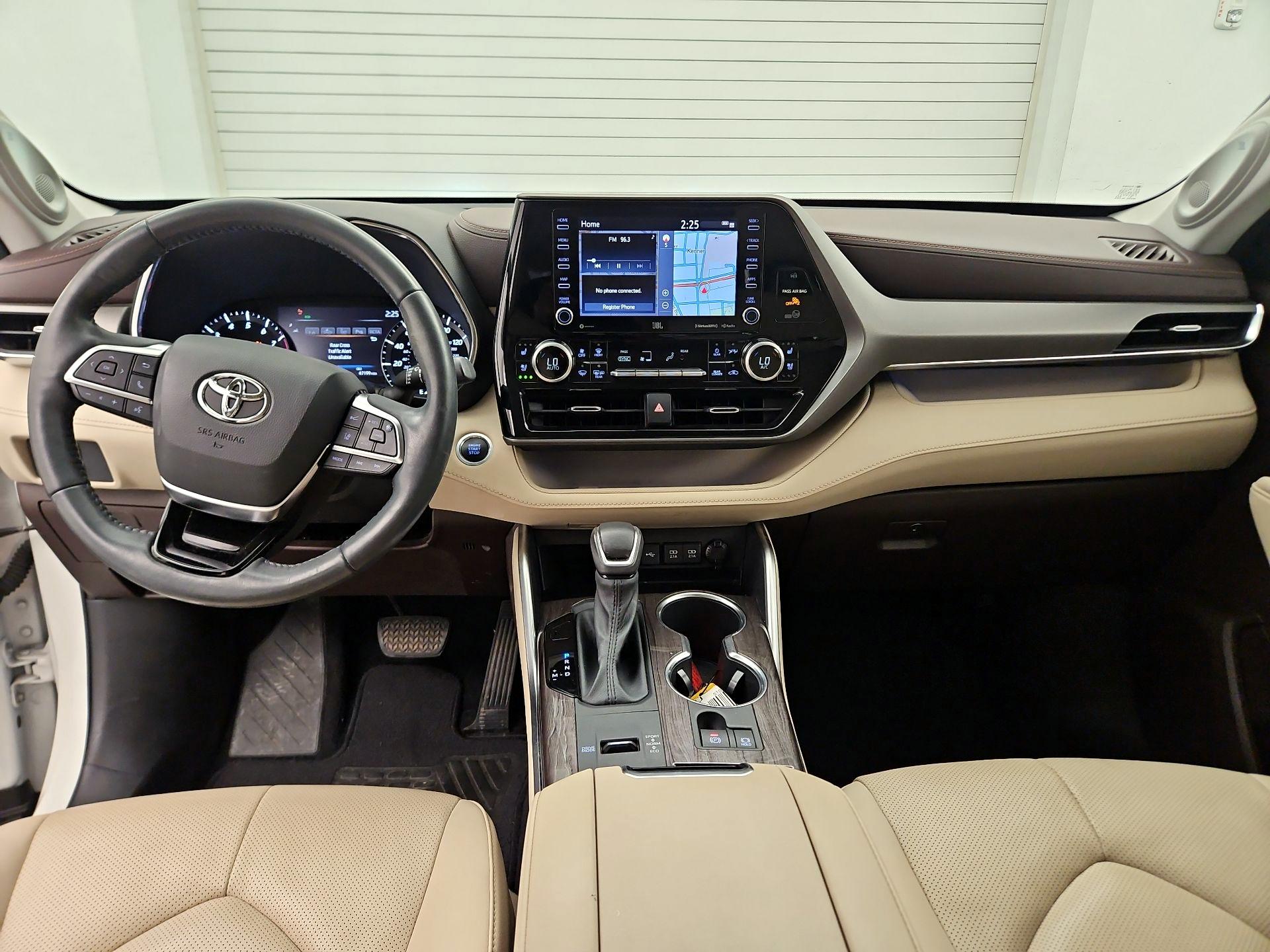 Thumbnail: 2020 Toyota Highlander - 9