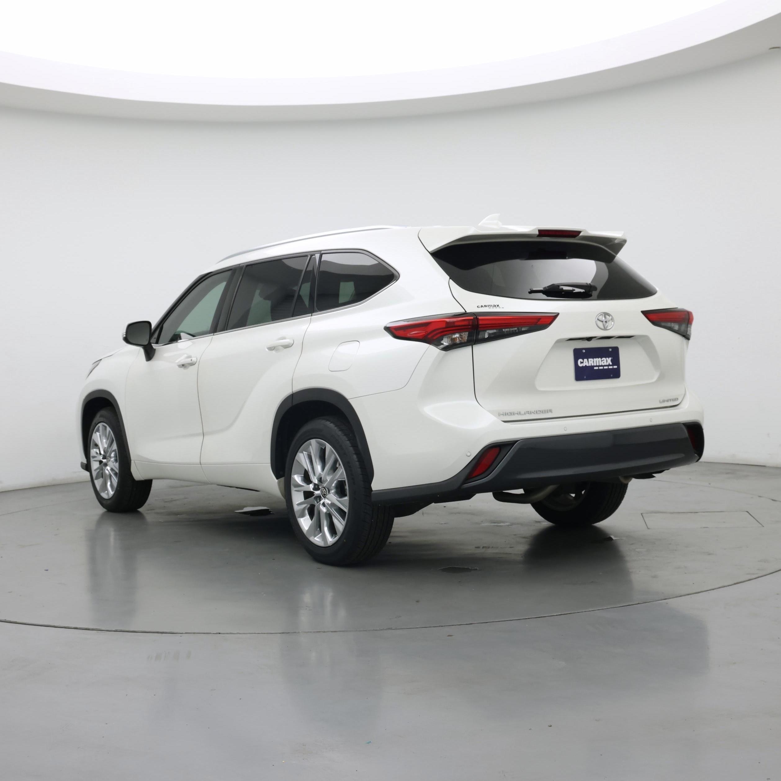 Thumbnail: 2020 Toyota Highlander - 2