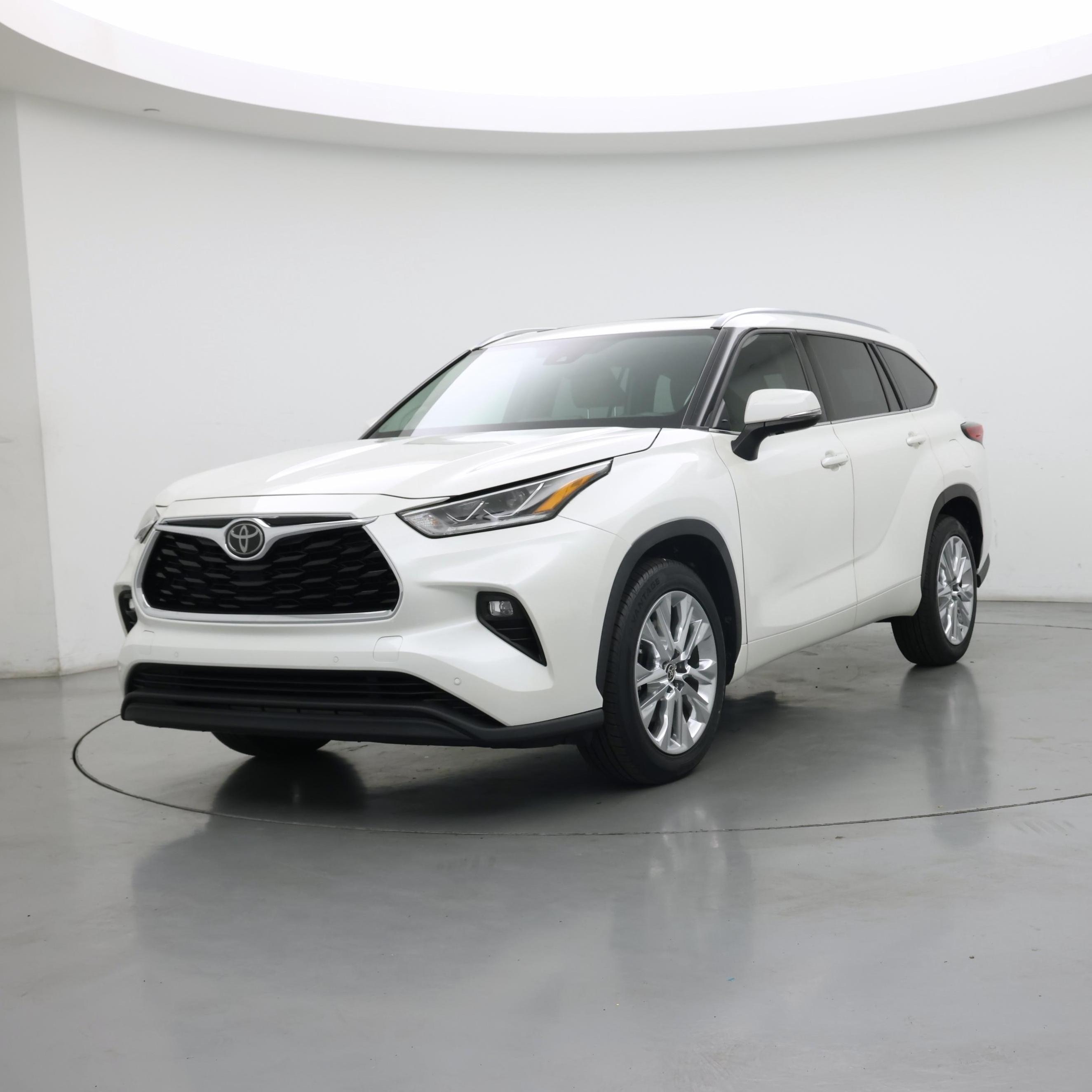 Thumbnail: 2020 Toyota Highlander - 4