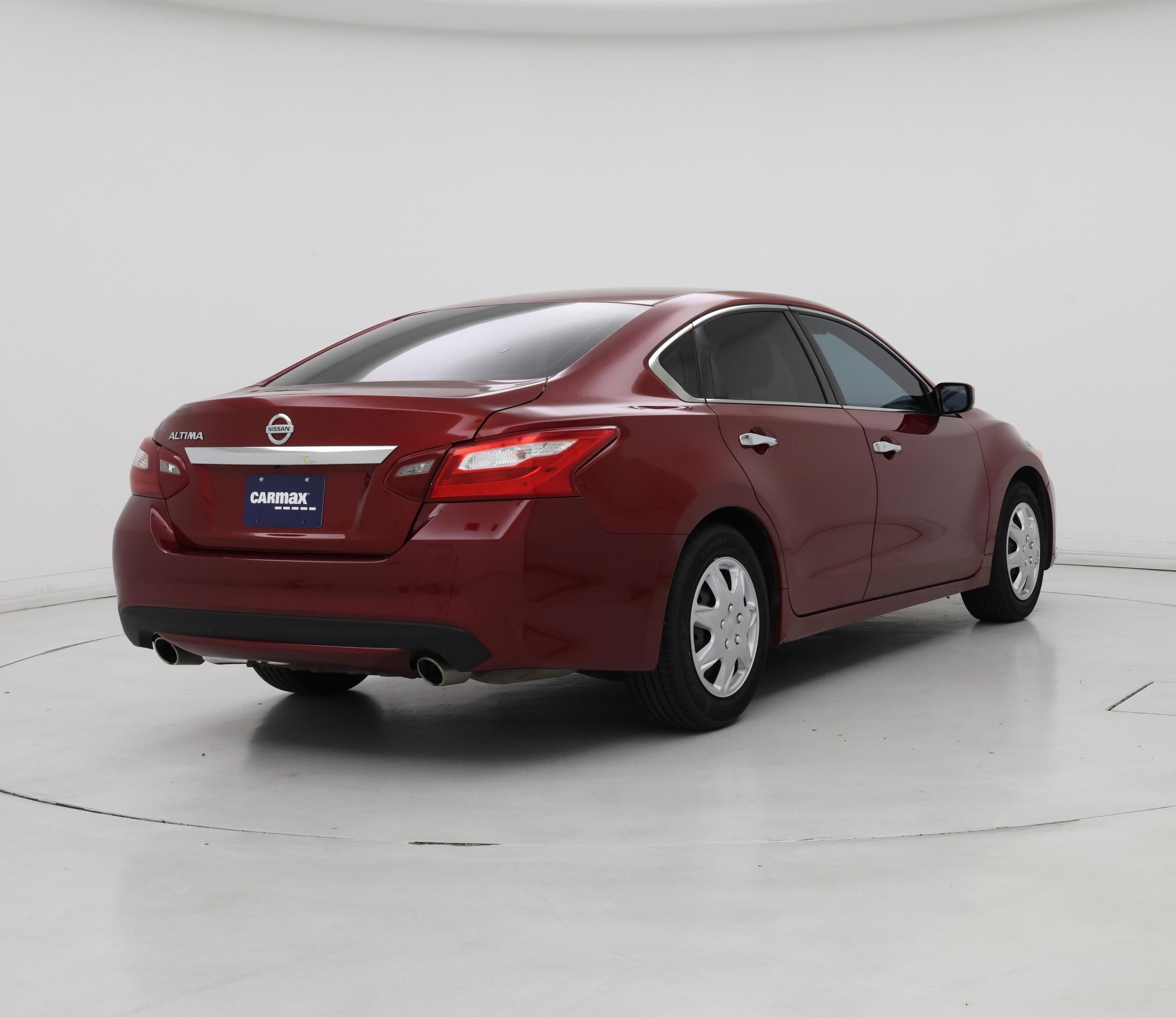Thumbnail: 2018 Nissan Altima - 8