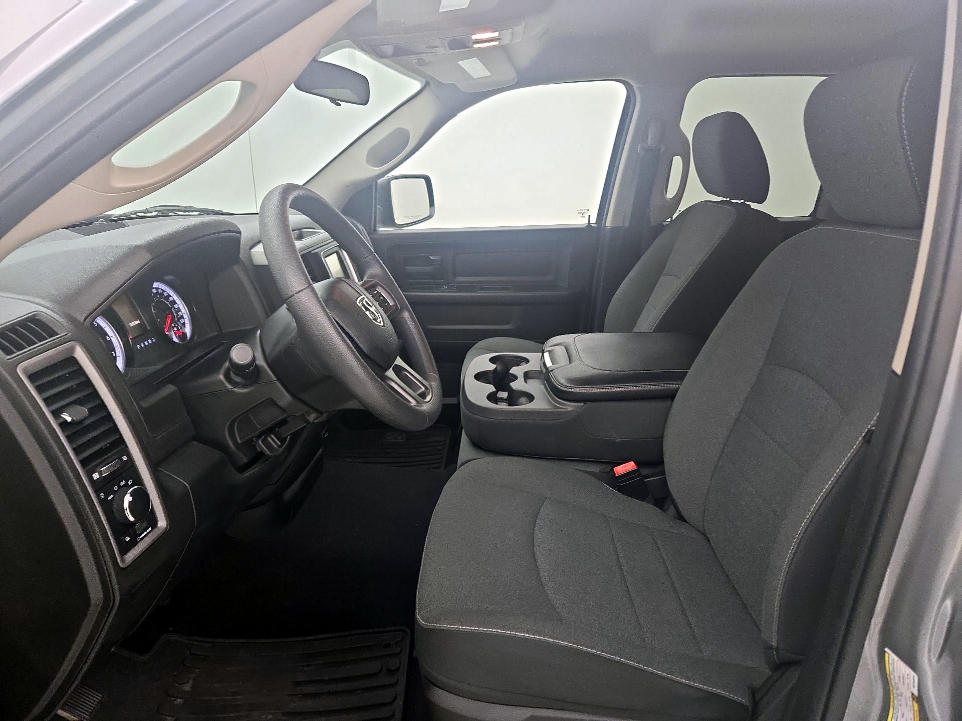 Thumbnail: 2022 RAM 1500 Classic - 11