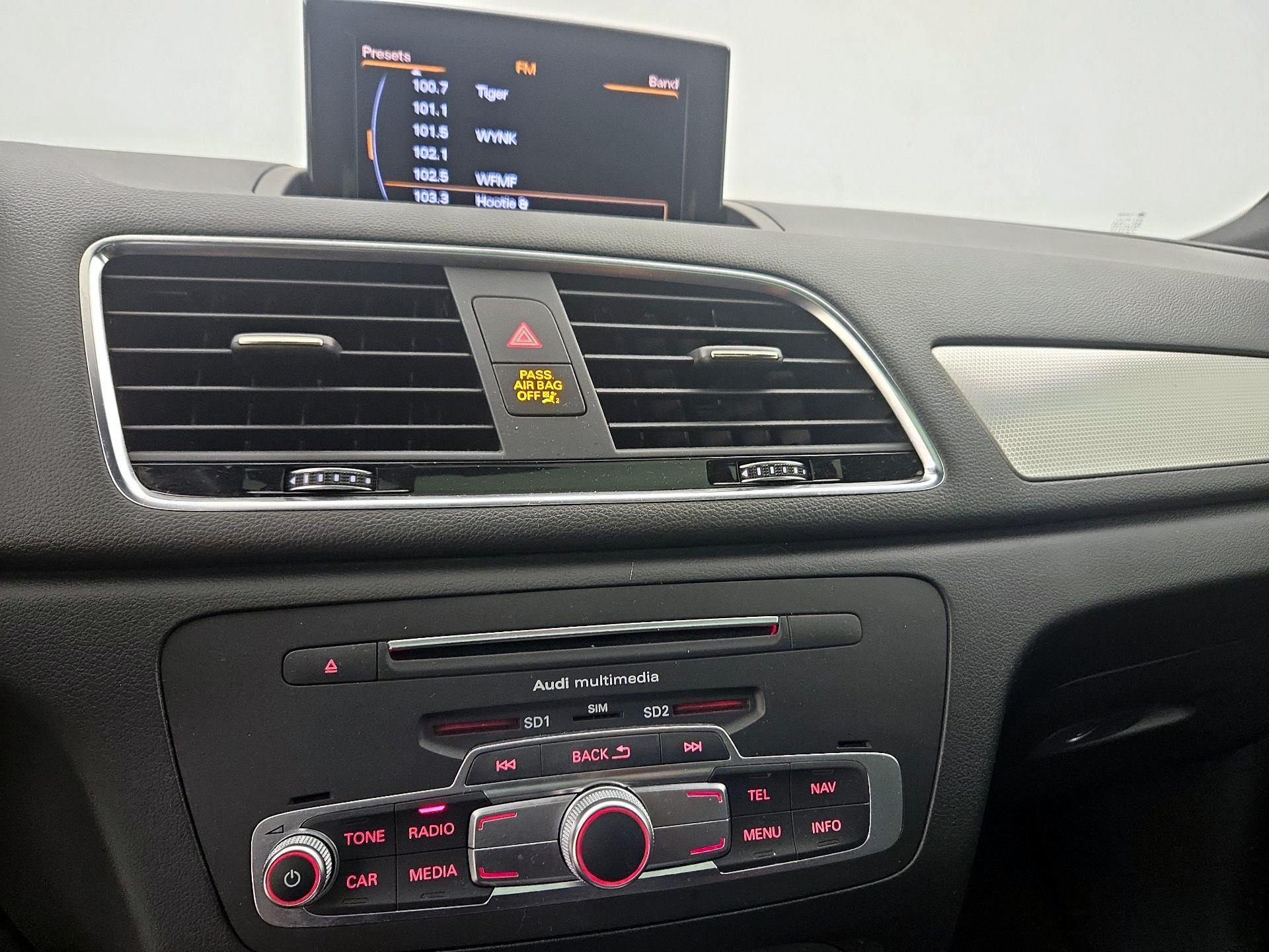 Thumbnail: 2017 Audi Q3 - 15