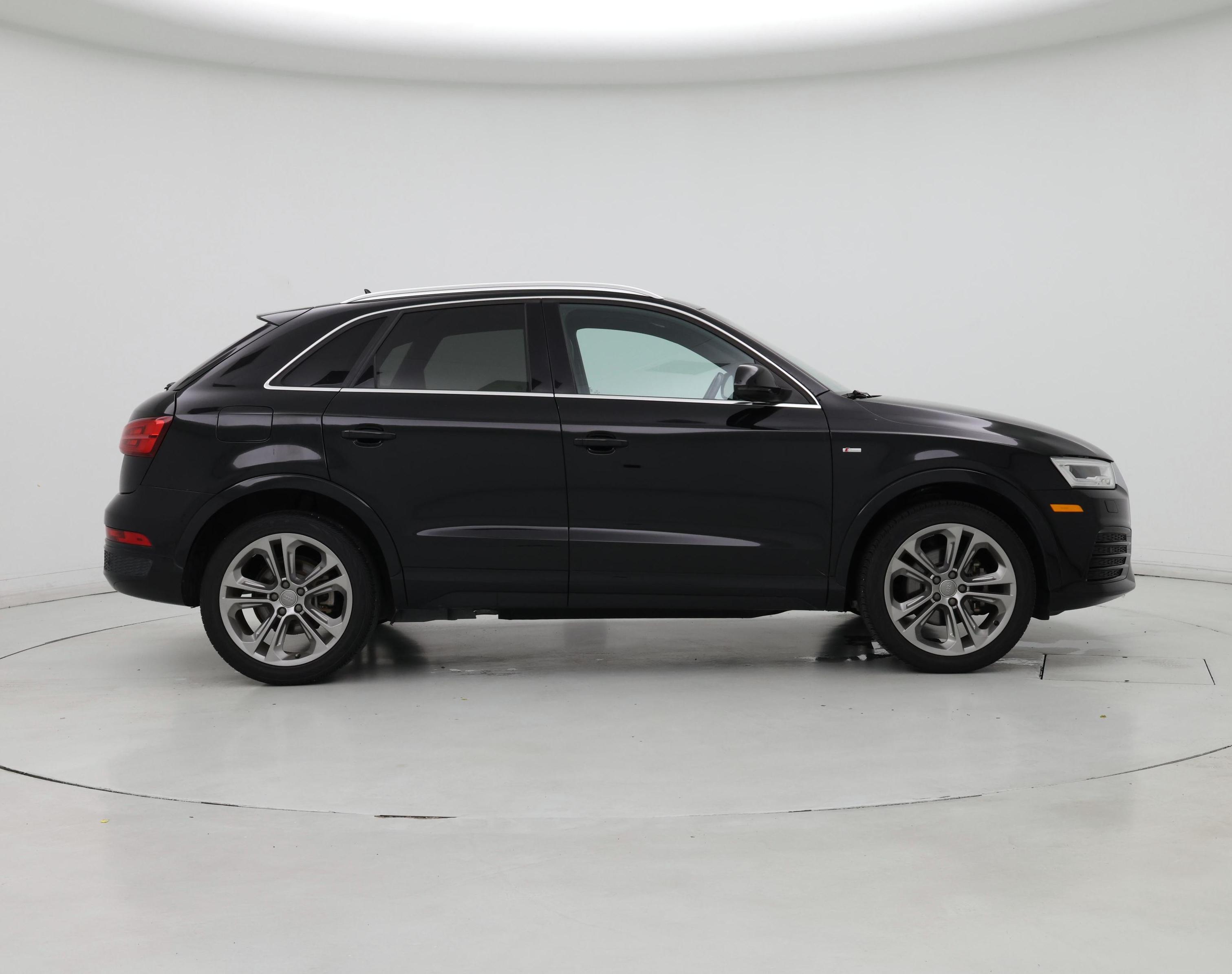 Thumbnail: 2017 Audi Q3 - 7