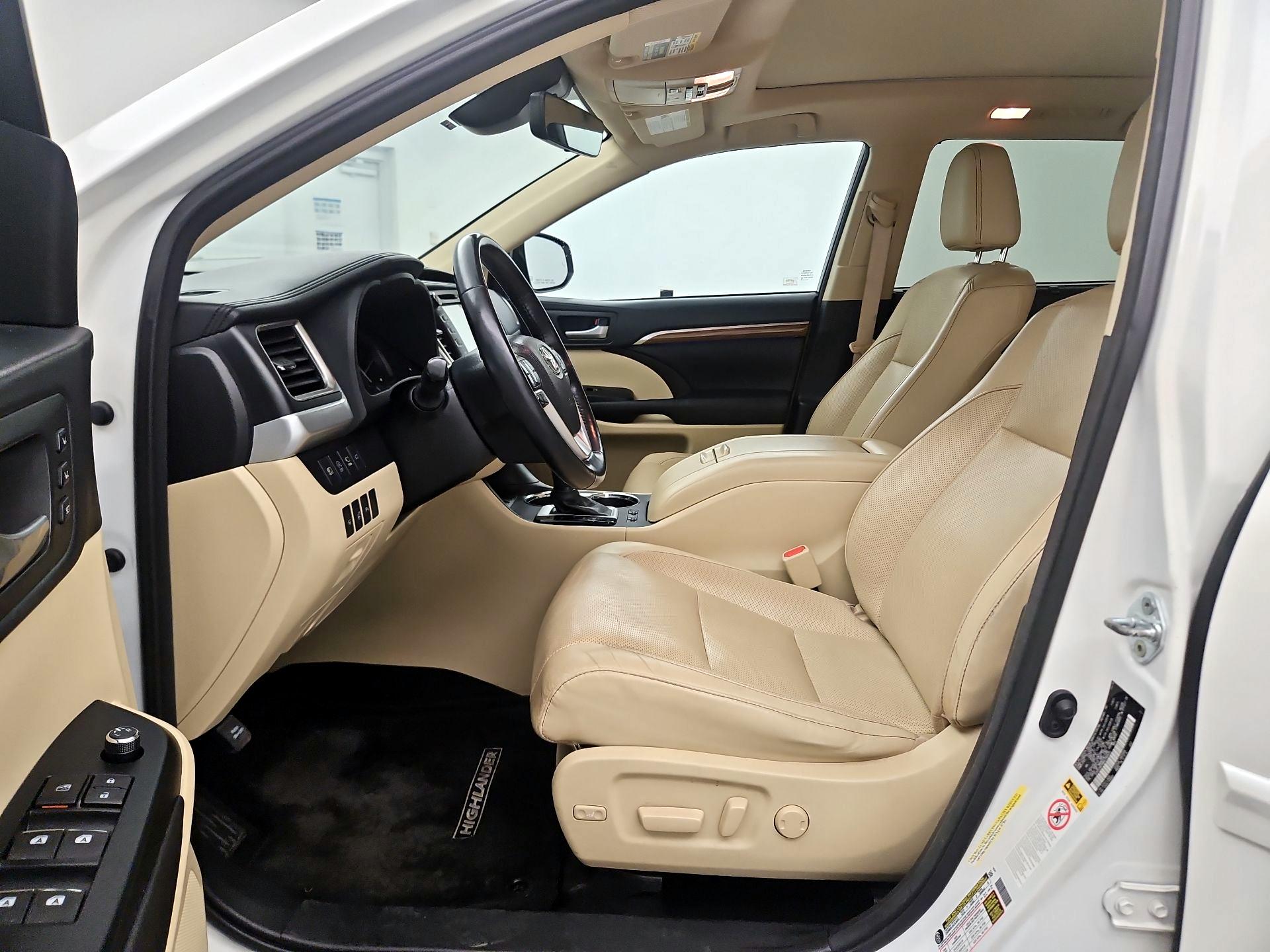 Thumbnail: 2017 Toyota Highlander - 11