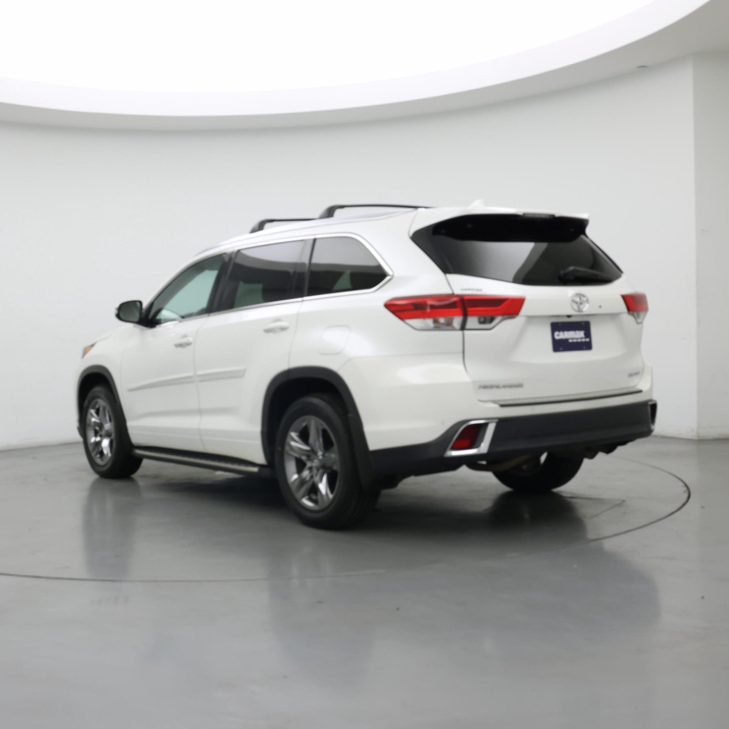 Thumbnail: 2017 Toyota Highlander - 2