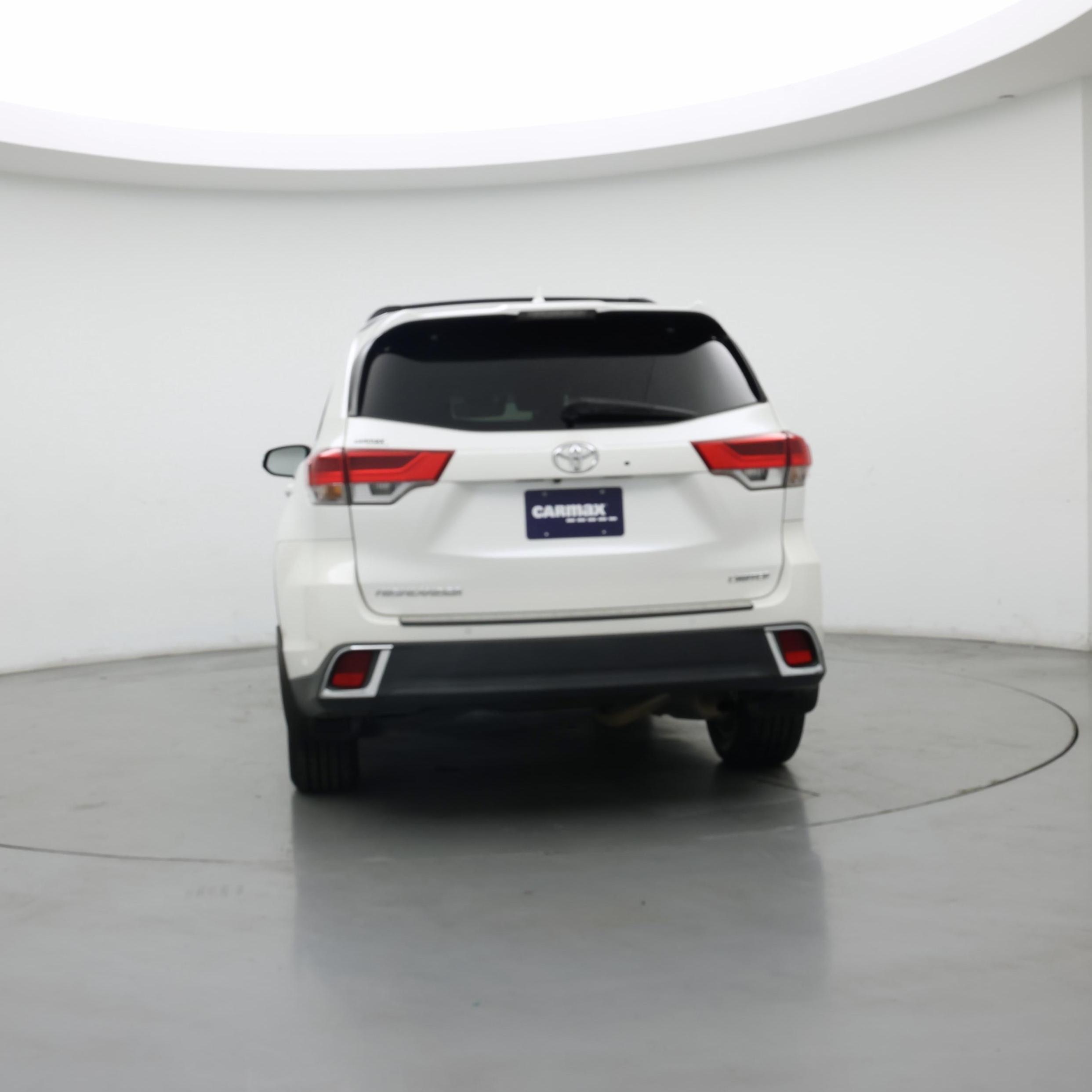 Thumbnail: 2017 Toyota Highlander - 6